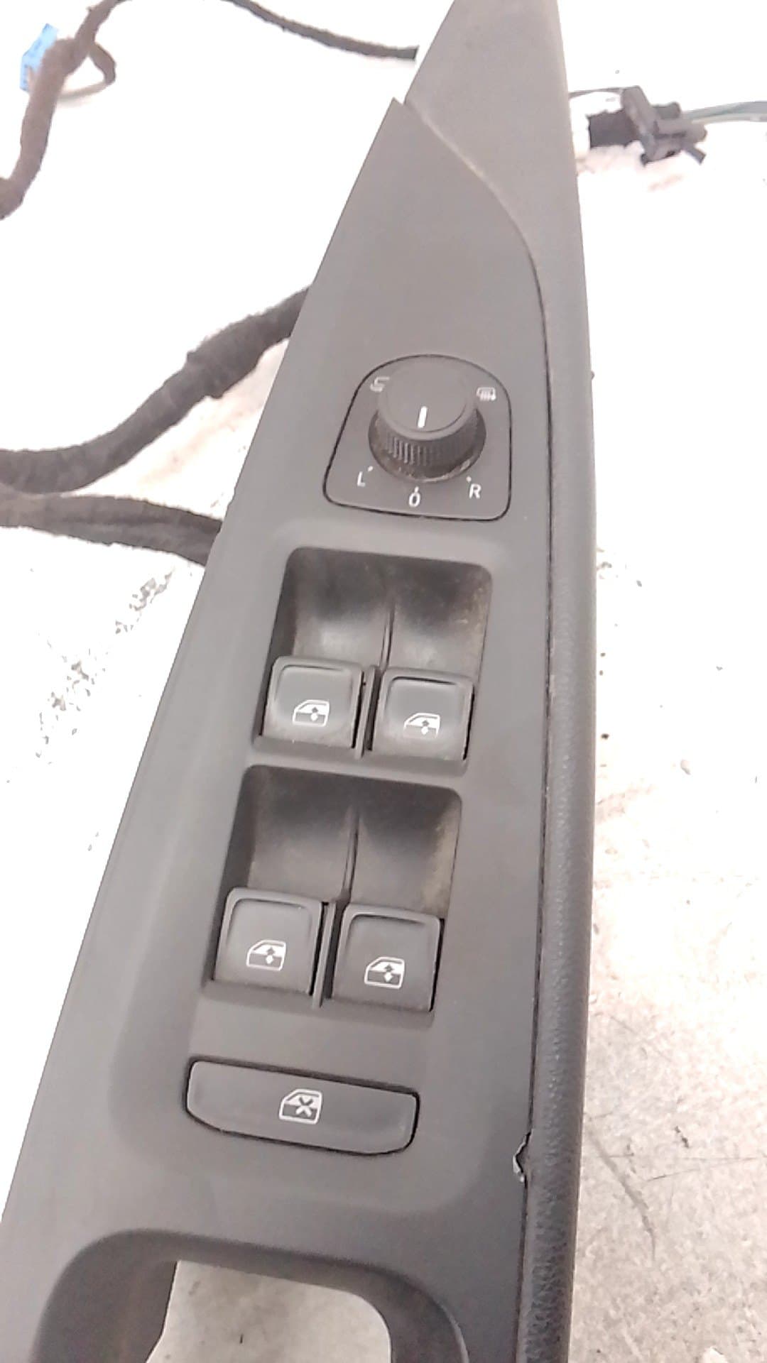 Mando elevalunas delantero izquierdo SEAT LEON (5F1) 4