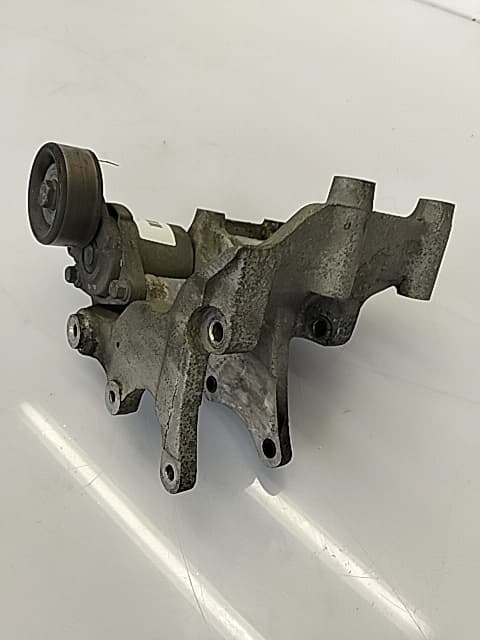 Soporte alternador HYUNDAI TUCSON (JM) 5