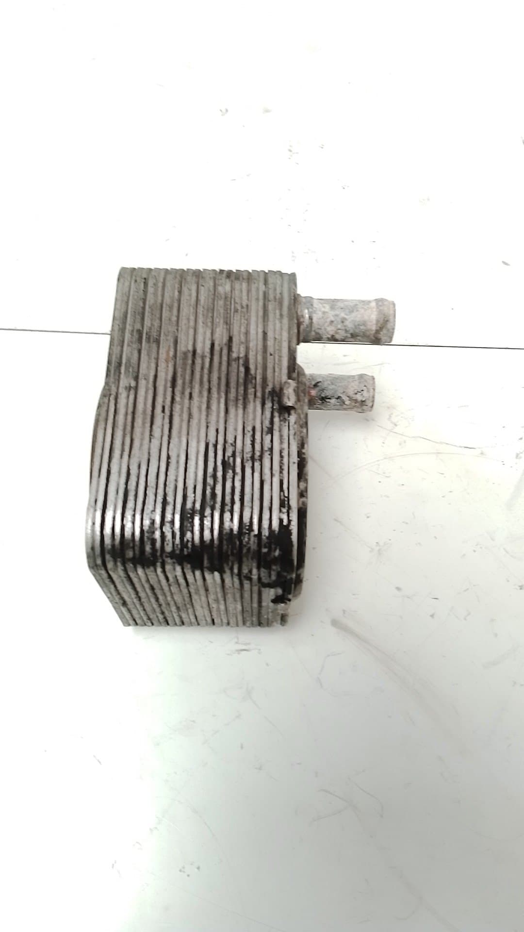 Radiador aceite AUDI A4 BERLINA (8E) 2