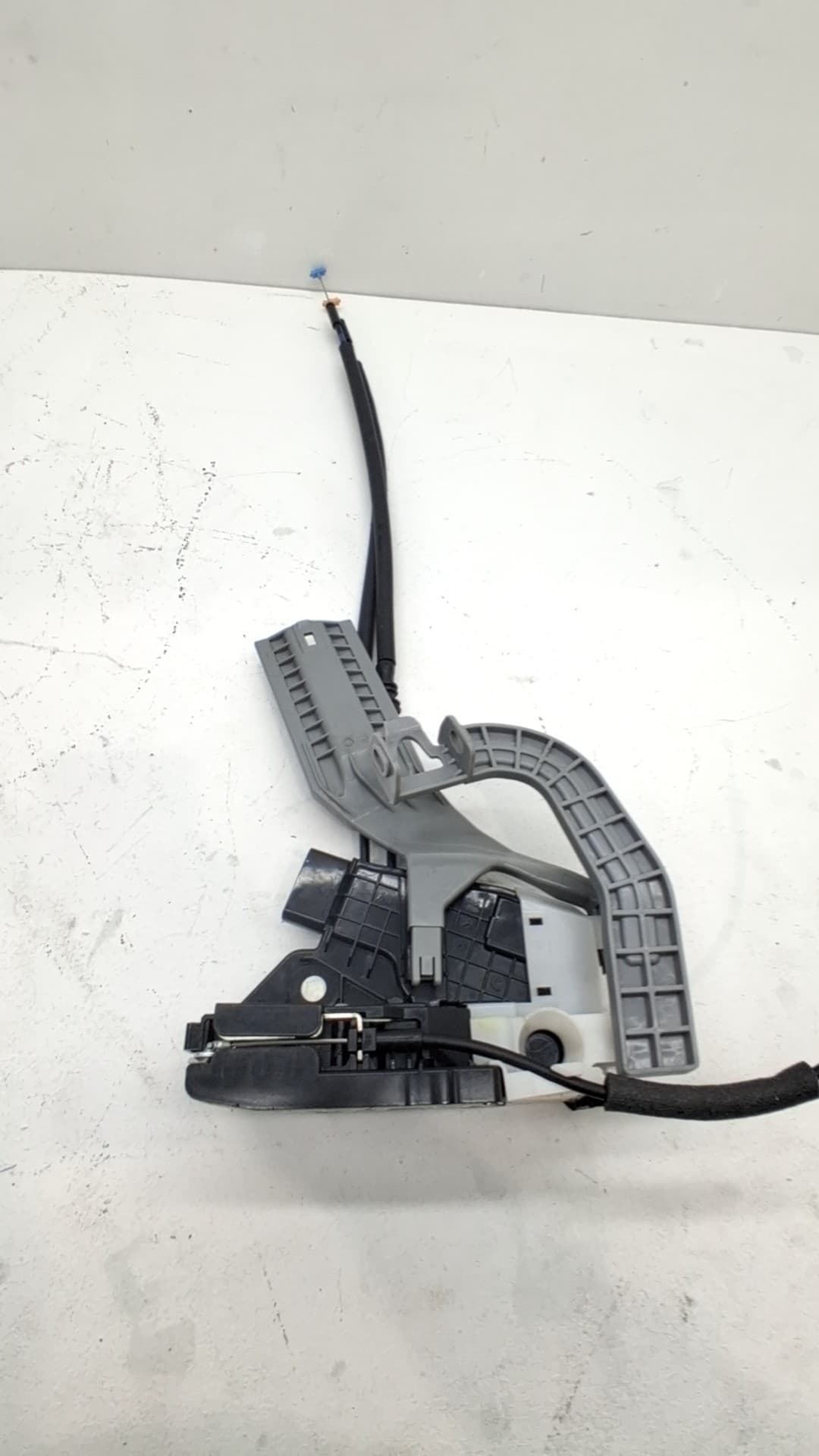 Cerradura puerta trasera izquierda HYUNDAI TUCSON 3