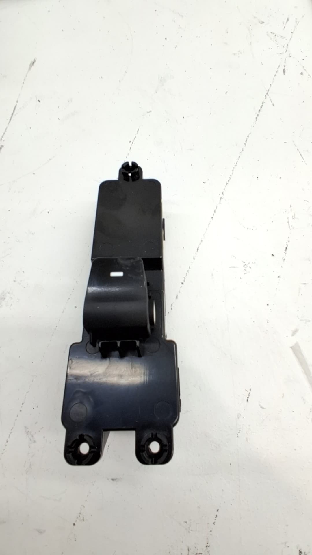 Mando elevalunas delantero derecho HYUNDAI TUCSON