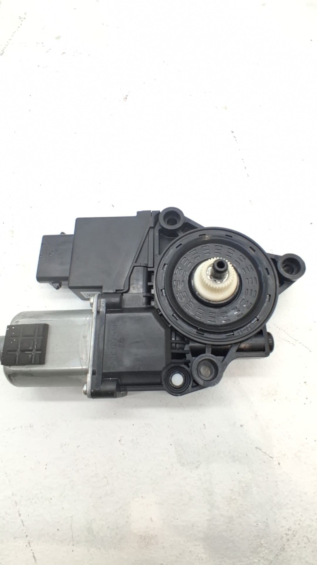 Motor elevalunas delantero izquierdo HYUNDAI TUCSON 2