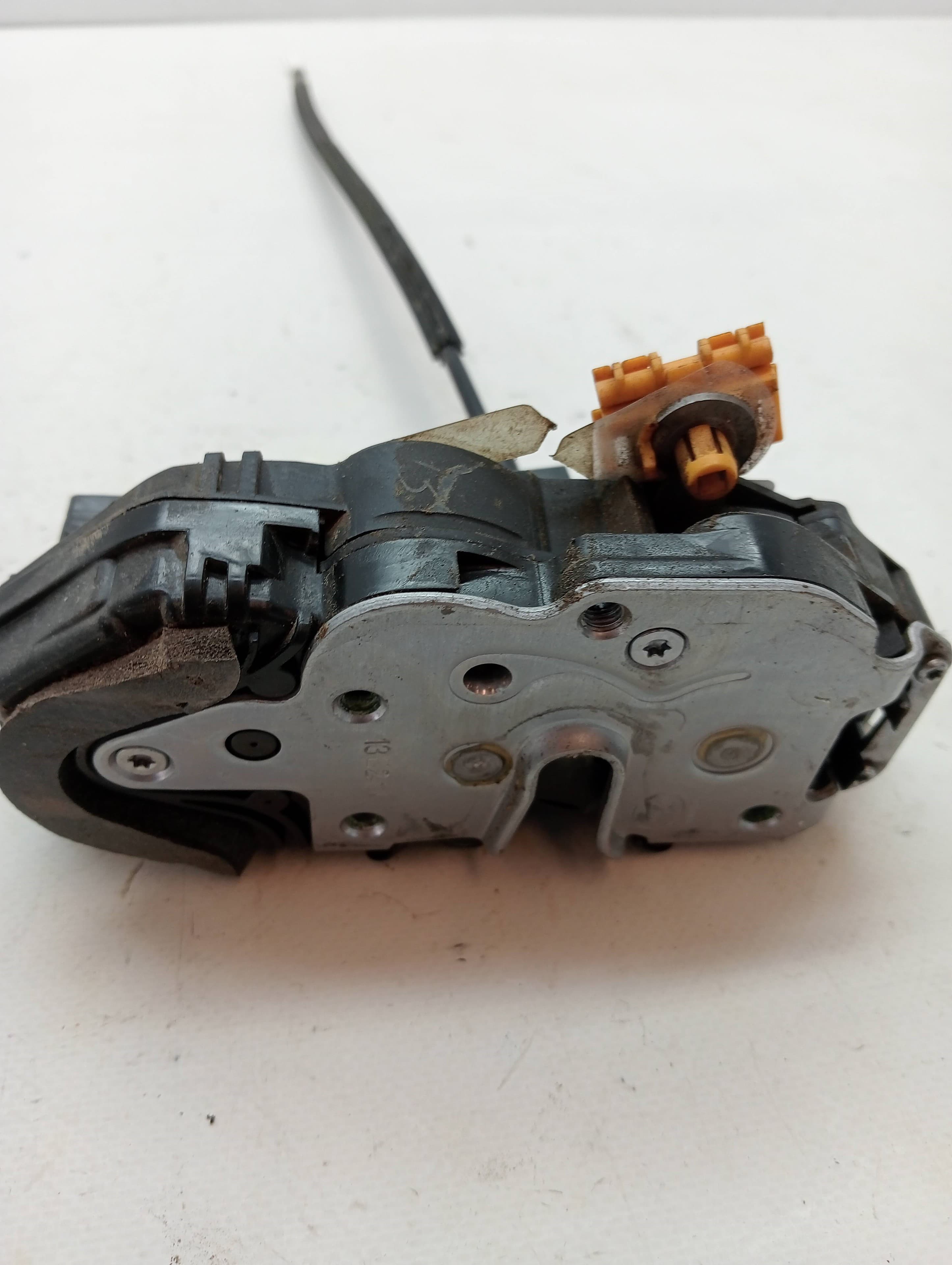 Cerradura puerta delantera derecha OPEL INSIGNIA BERLINA 3