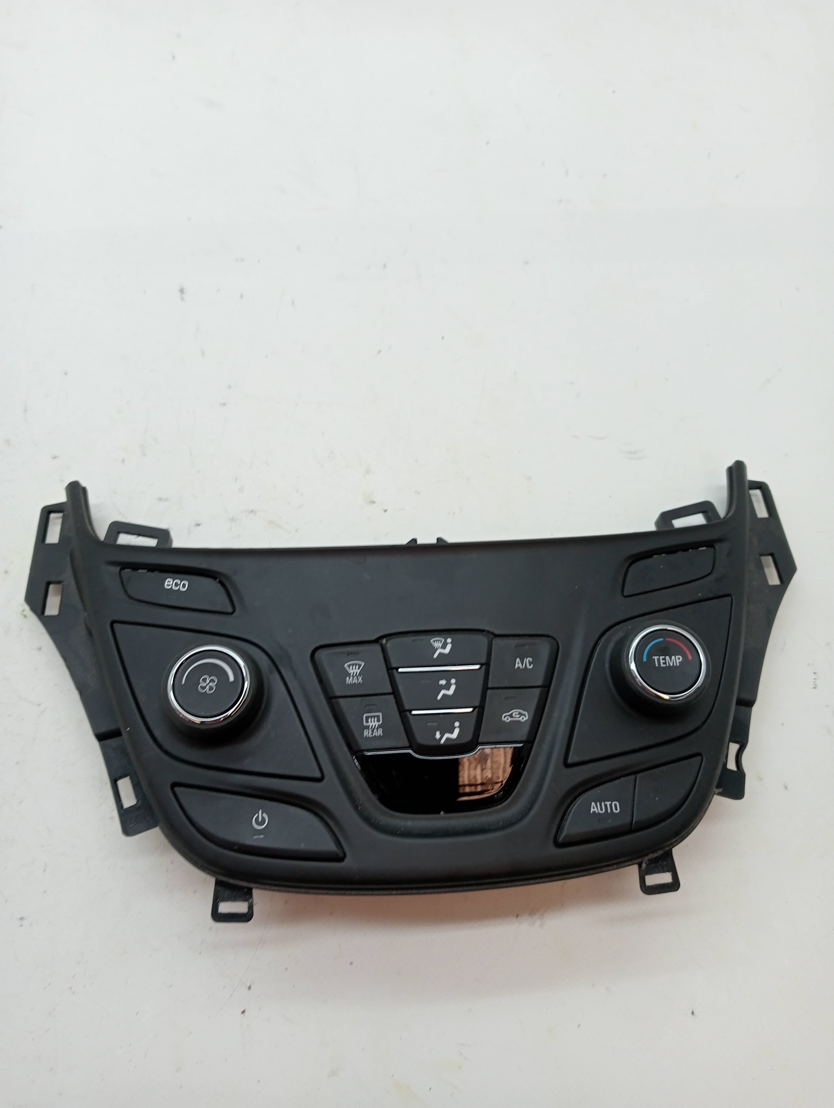 Recambio OPEL INSIGNIA BERLINA ref. 90802615 2