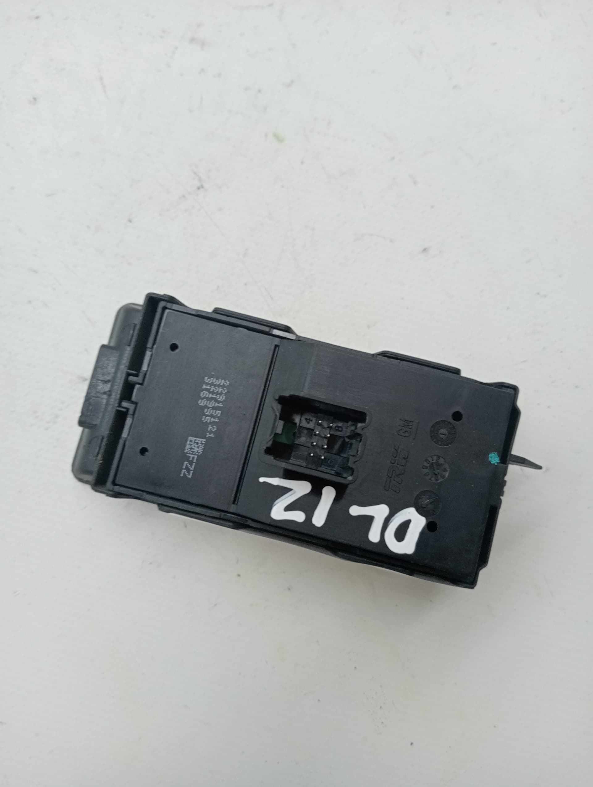 Mando elevalunas delantero izquierdo OPEL INSIGNIA BERLINA 3