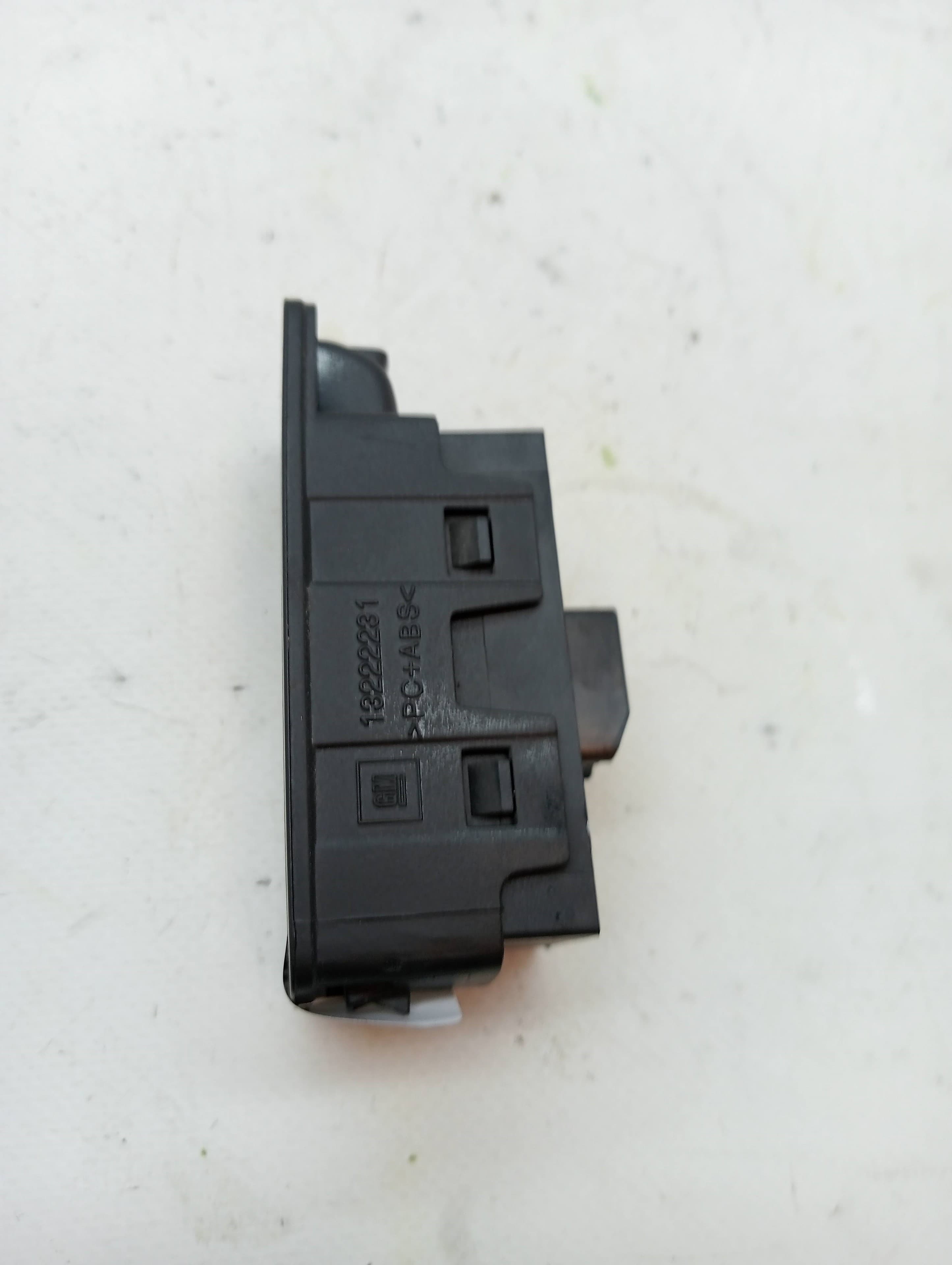 Mando elevalunas trasero derecho OPEL INSIGNIA BERLINA 2