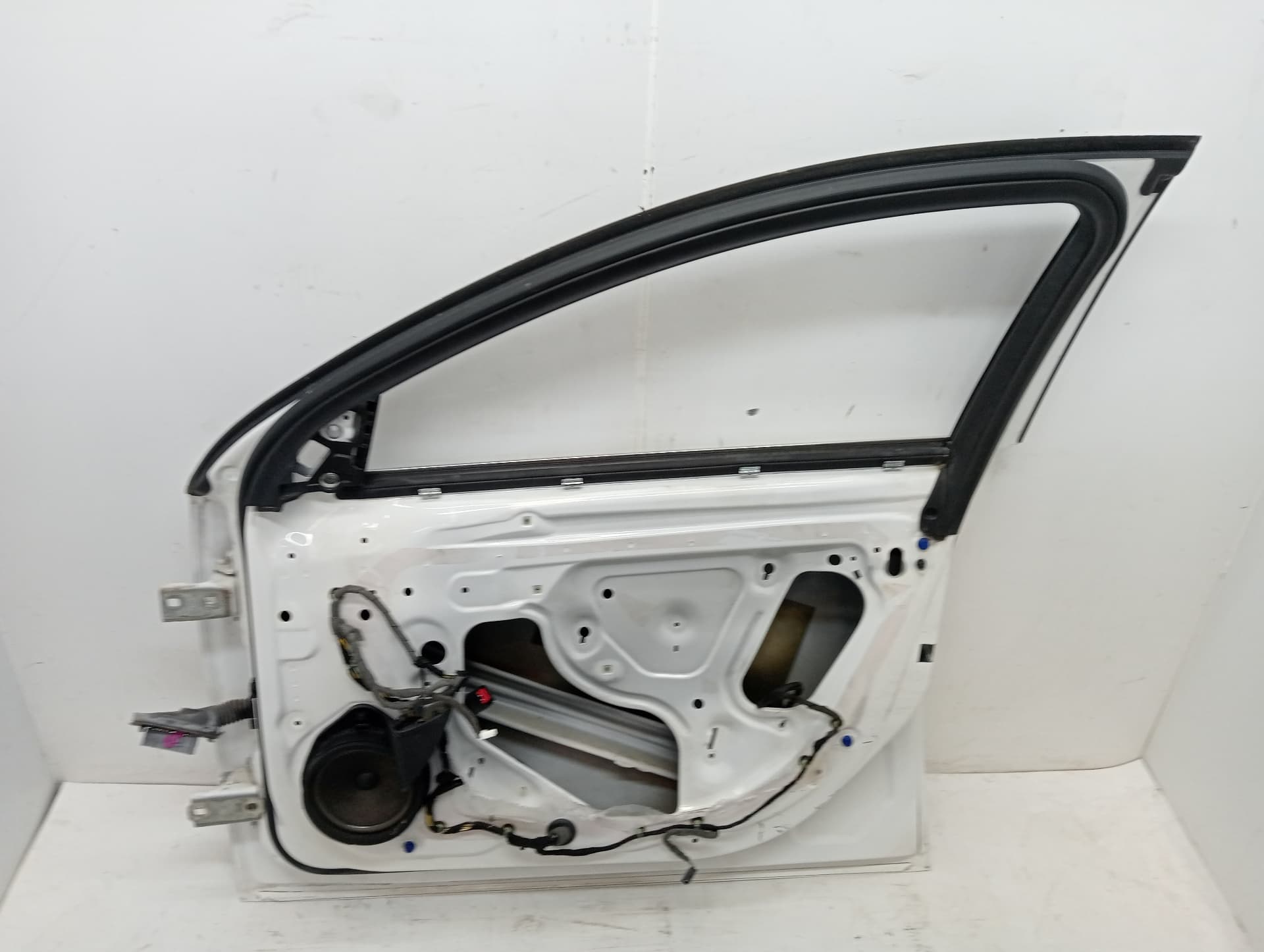 Puerta delantera derecha OPEL INSIGNIA BERLINA 2