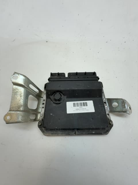 Centralita motor uce TOYOTA YARIS (_P9_) 3