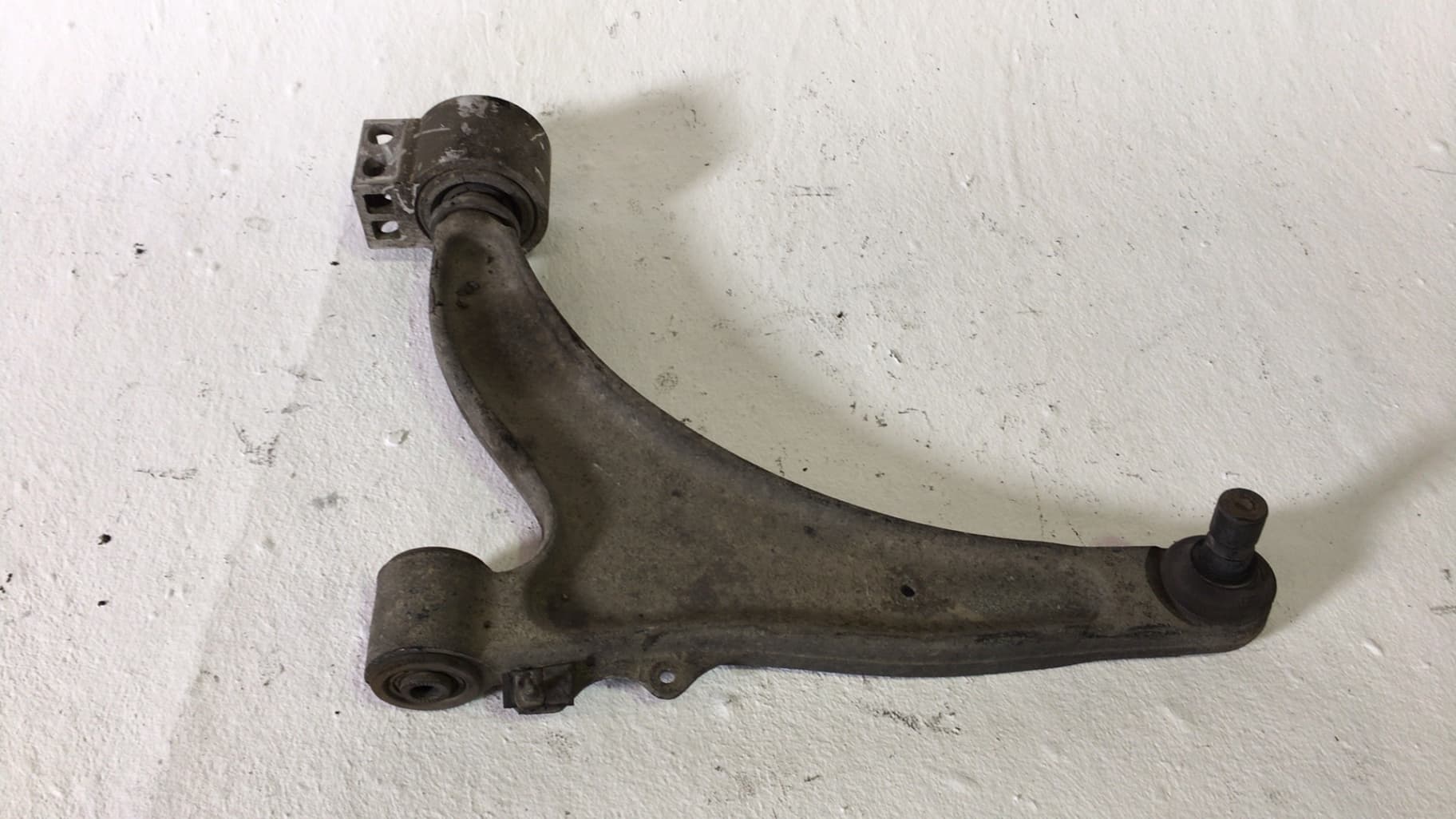 Brazo suspension inferior delantero izquierdo OPEL INSIGNIA A SEDAN (G09)