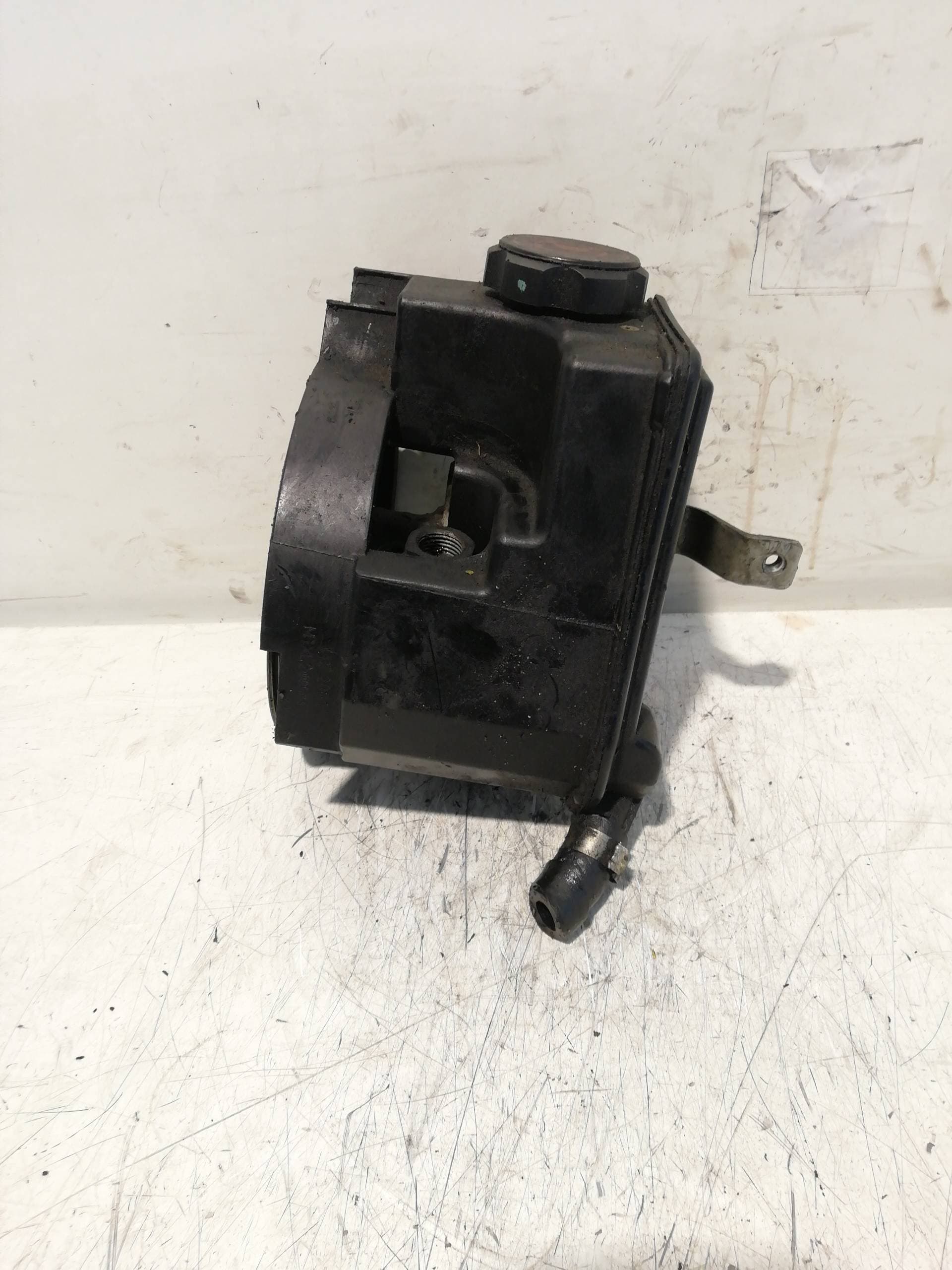 Bomba direccion CITROEN XSARA PICASSO 4