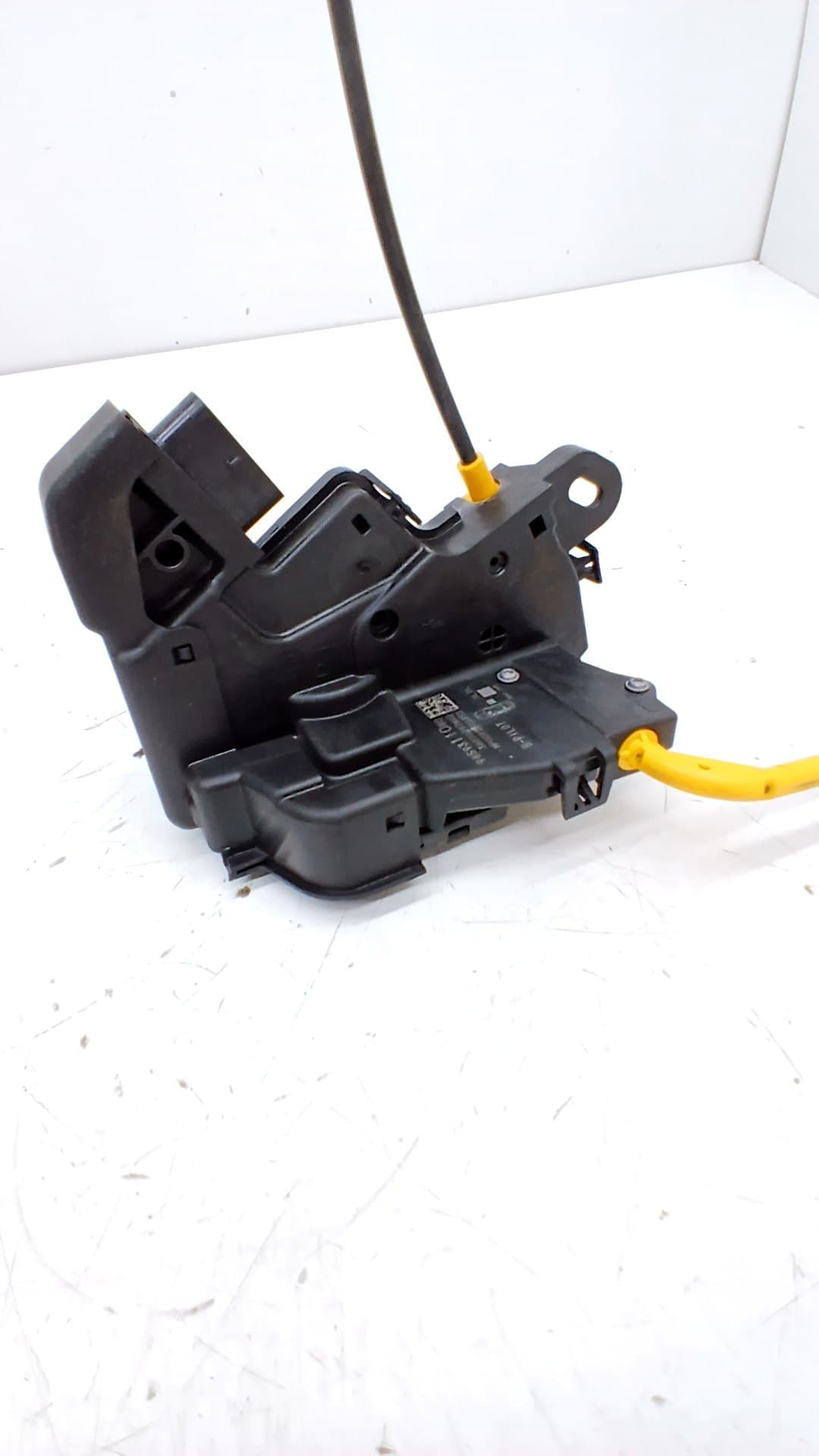 Cerradura puerta trasera derecha JEEP AVENGER 4
