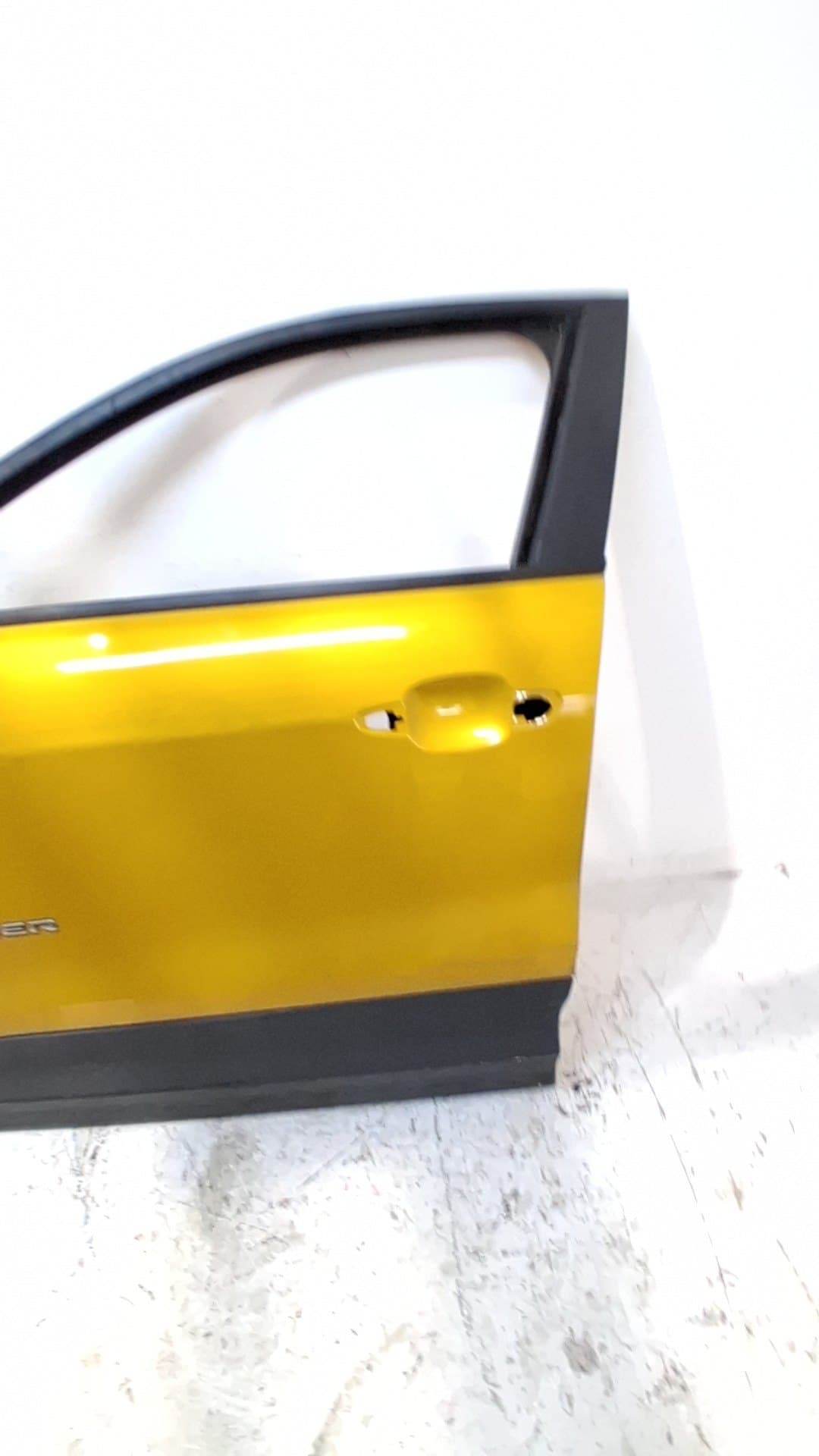 Puerta delantera izquierda JEEP AVENGER 3
