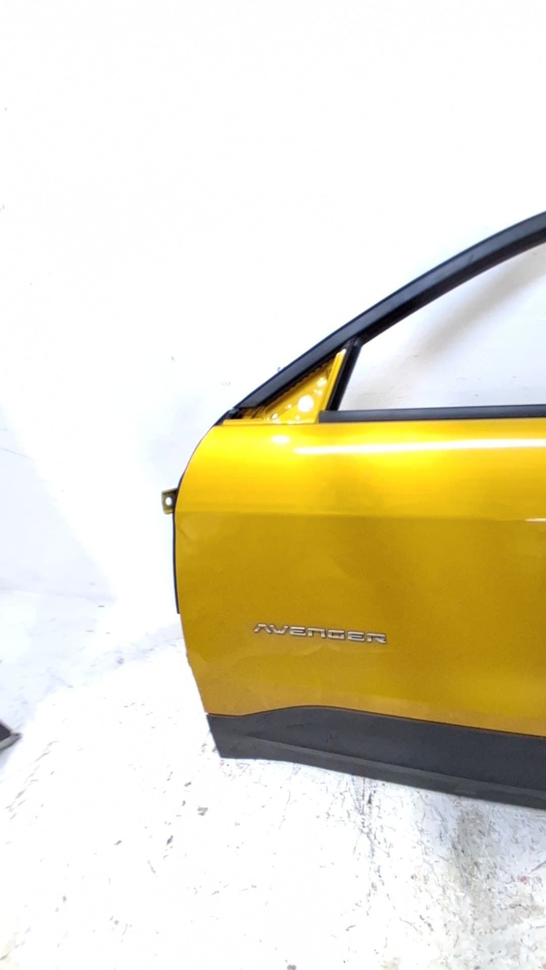 Puerta delantera izquierda JEEP AVENGER 2