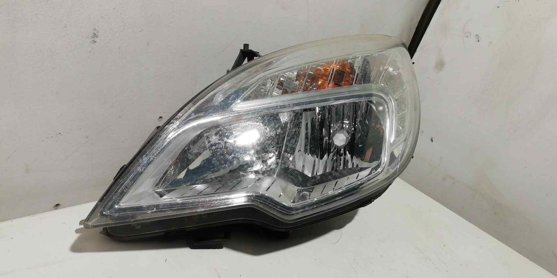 Faro izquierdo OPEL MERIVA 4