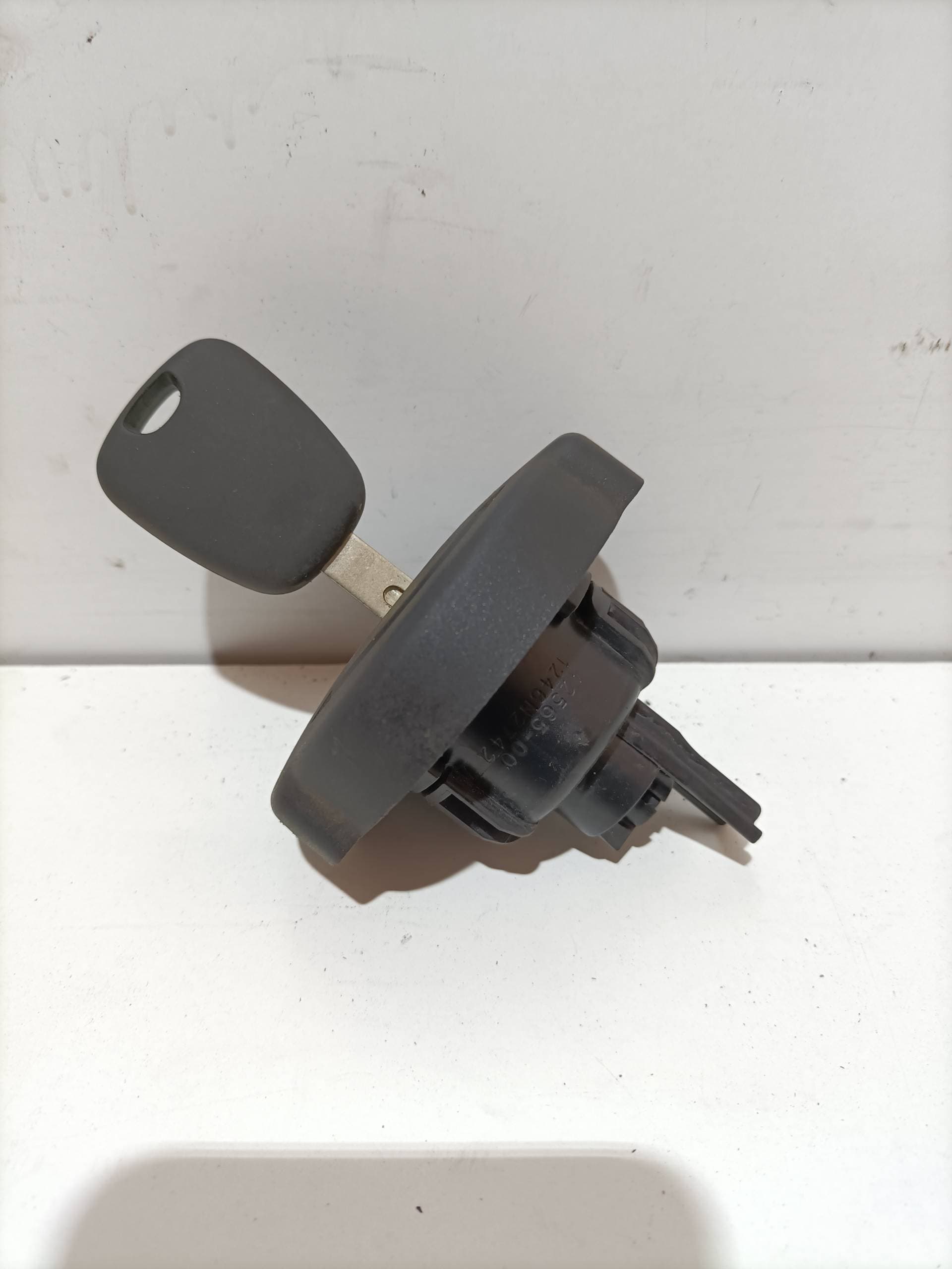 Tapon combustible PEUGEOT 308 5