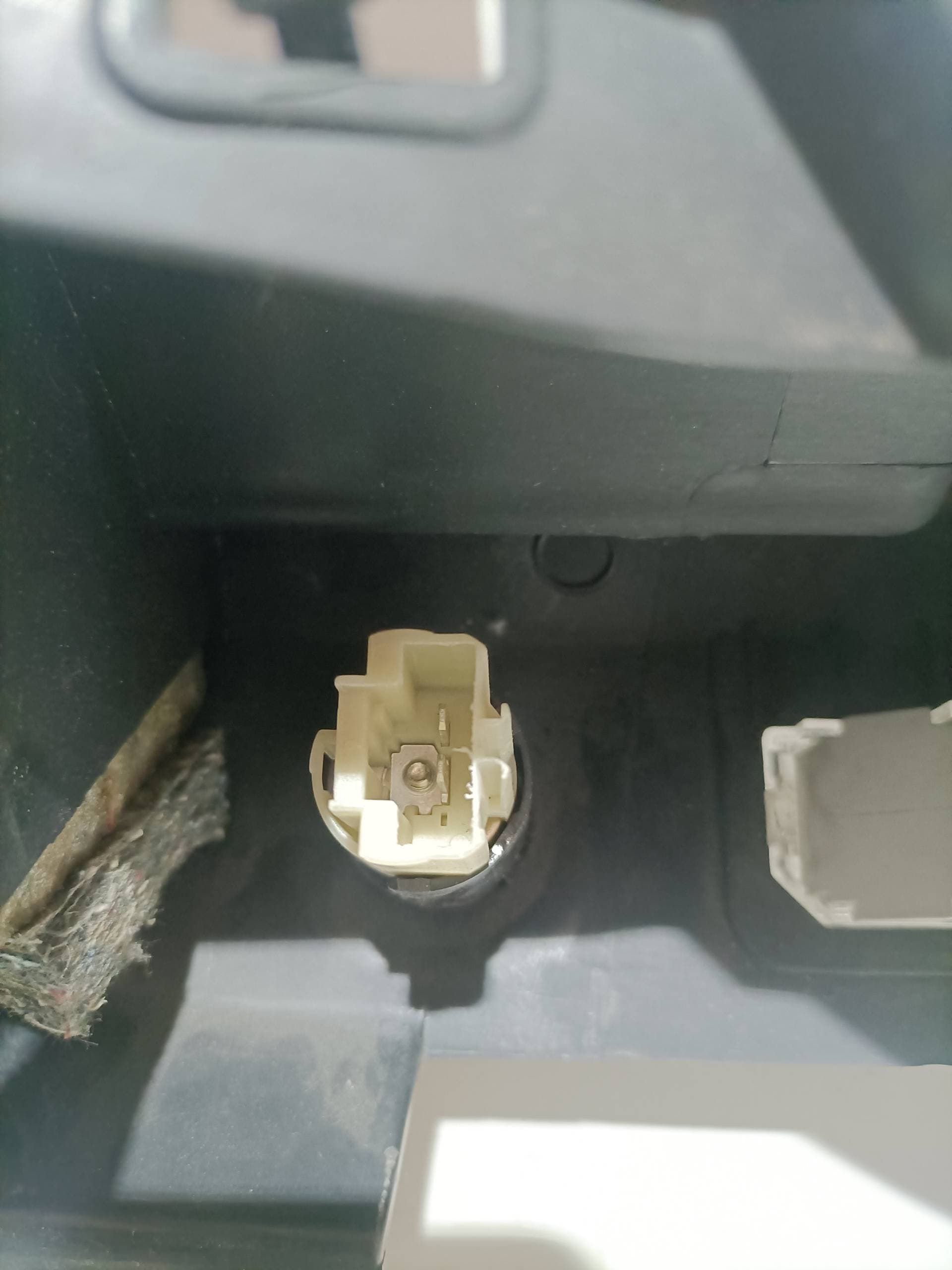 Recambio PEUGEOT 308 ref. 9681401277 4