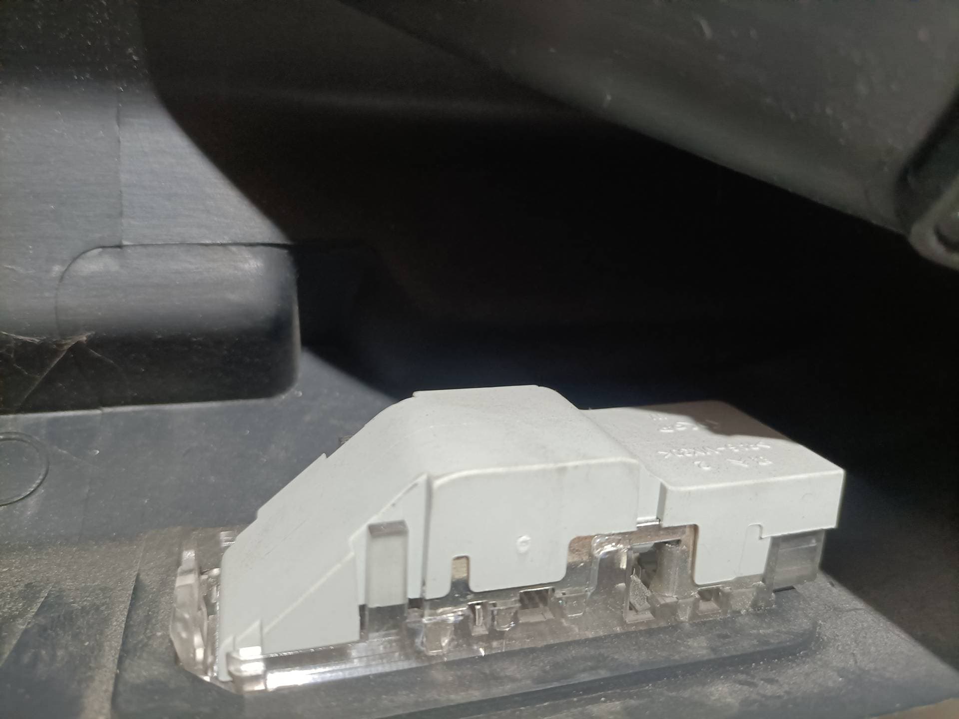 Recambio PEUGEOT 308 ref. 9681401277 3