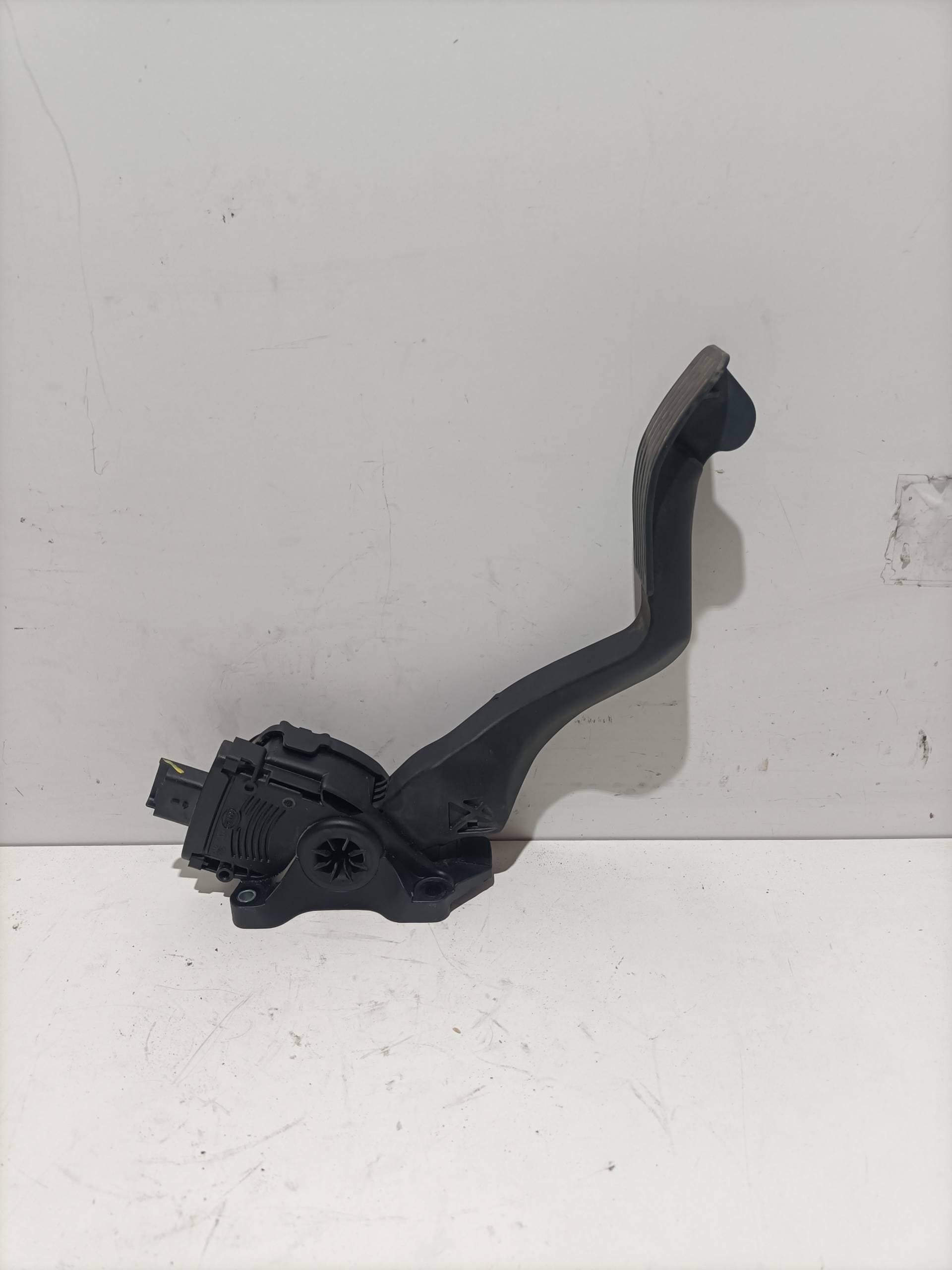 Pedal acelerador PEUGEOT 308 4