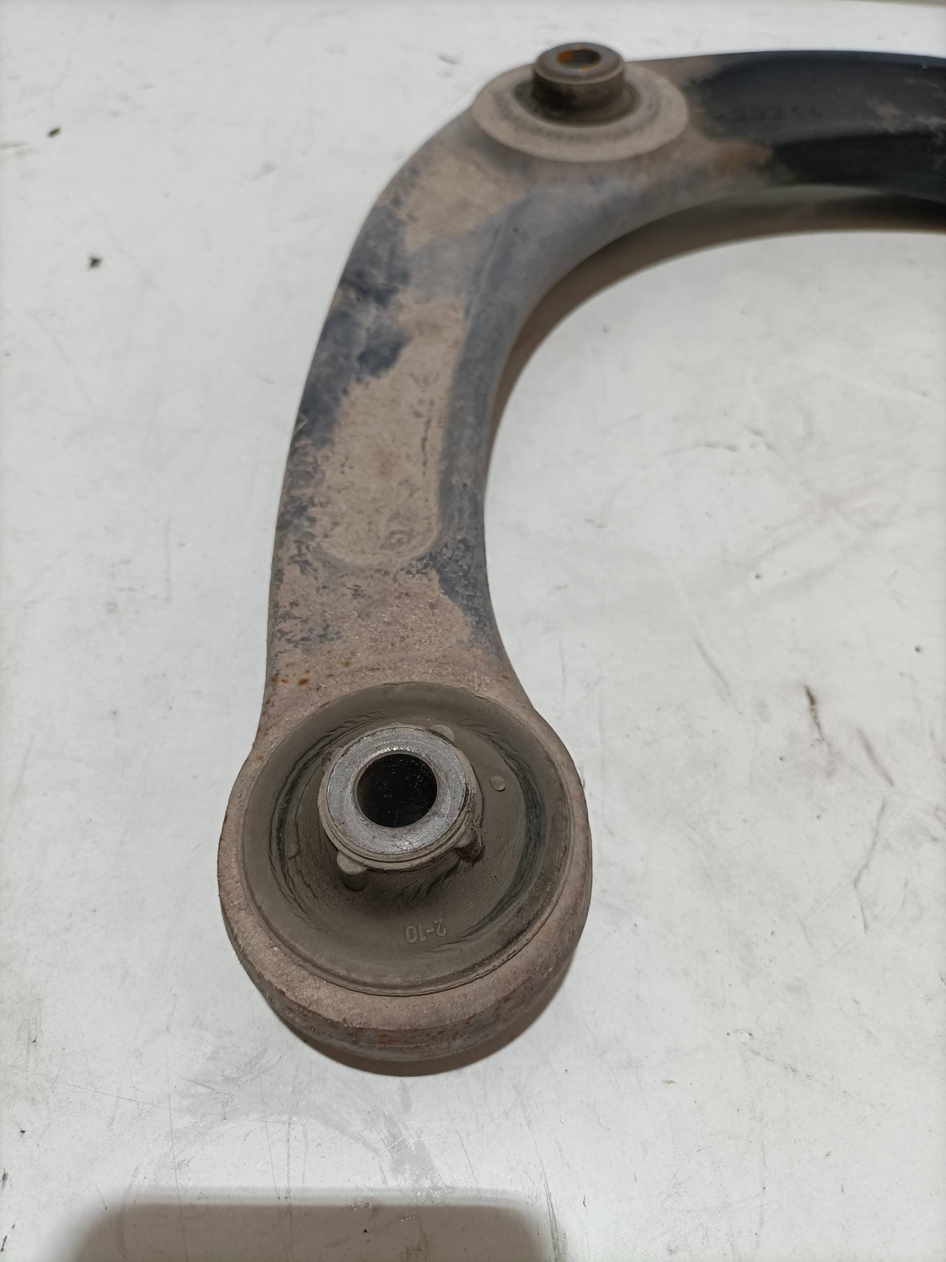 Brazo suspension inferior delantero derecho PEUGEOT 308 3