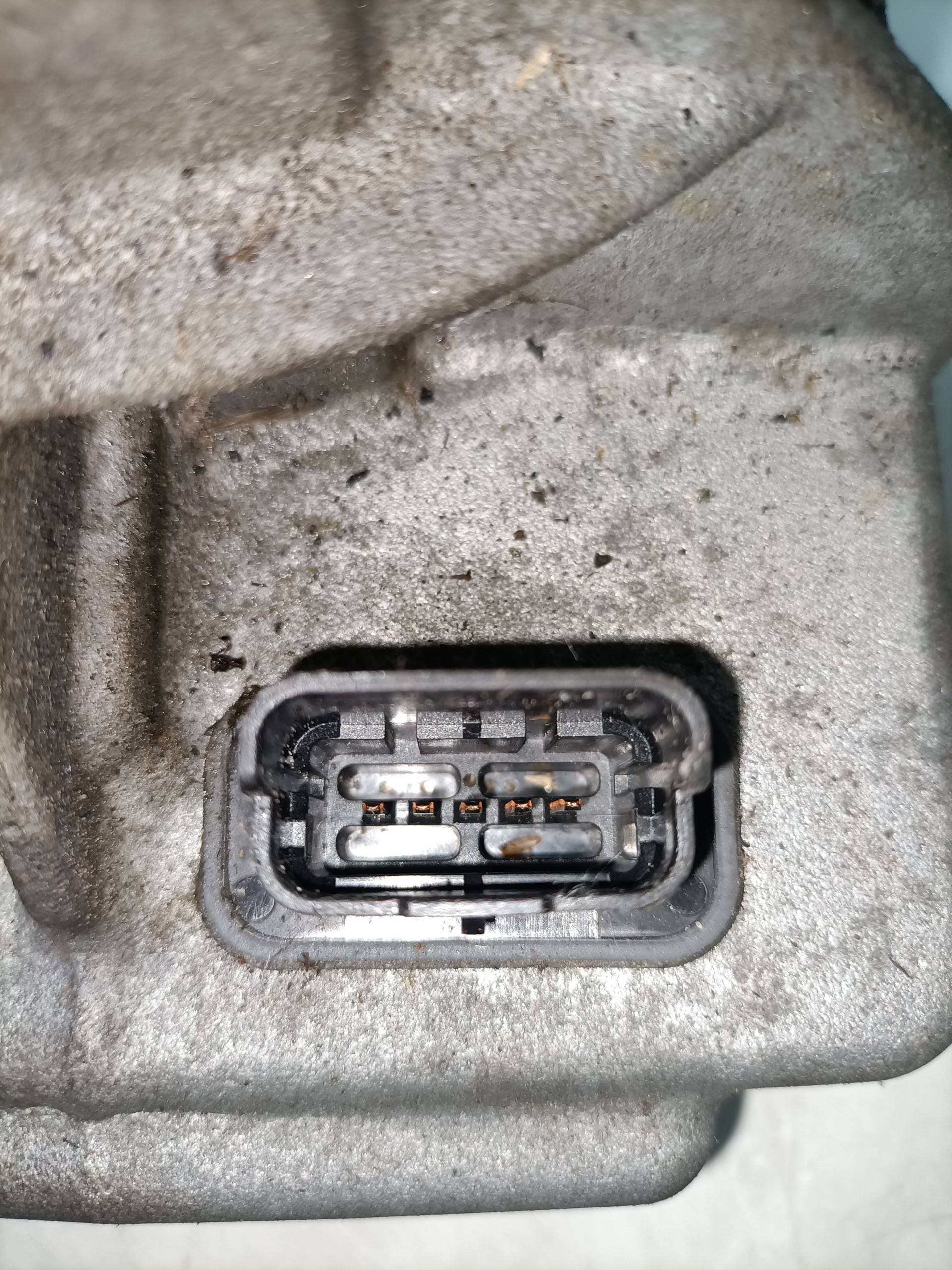 Bomba direccion PEUGEOT 308 2