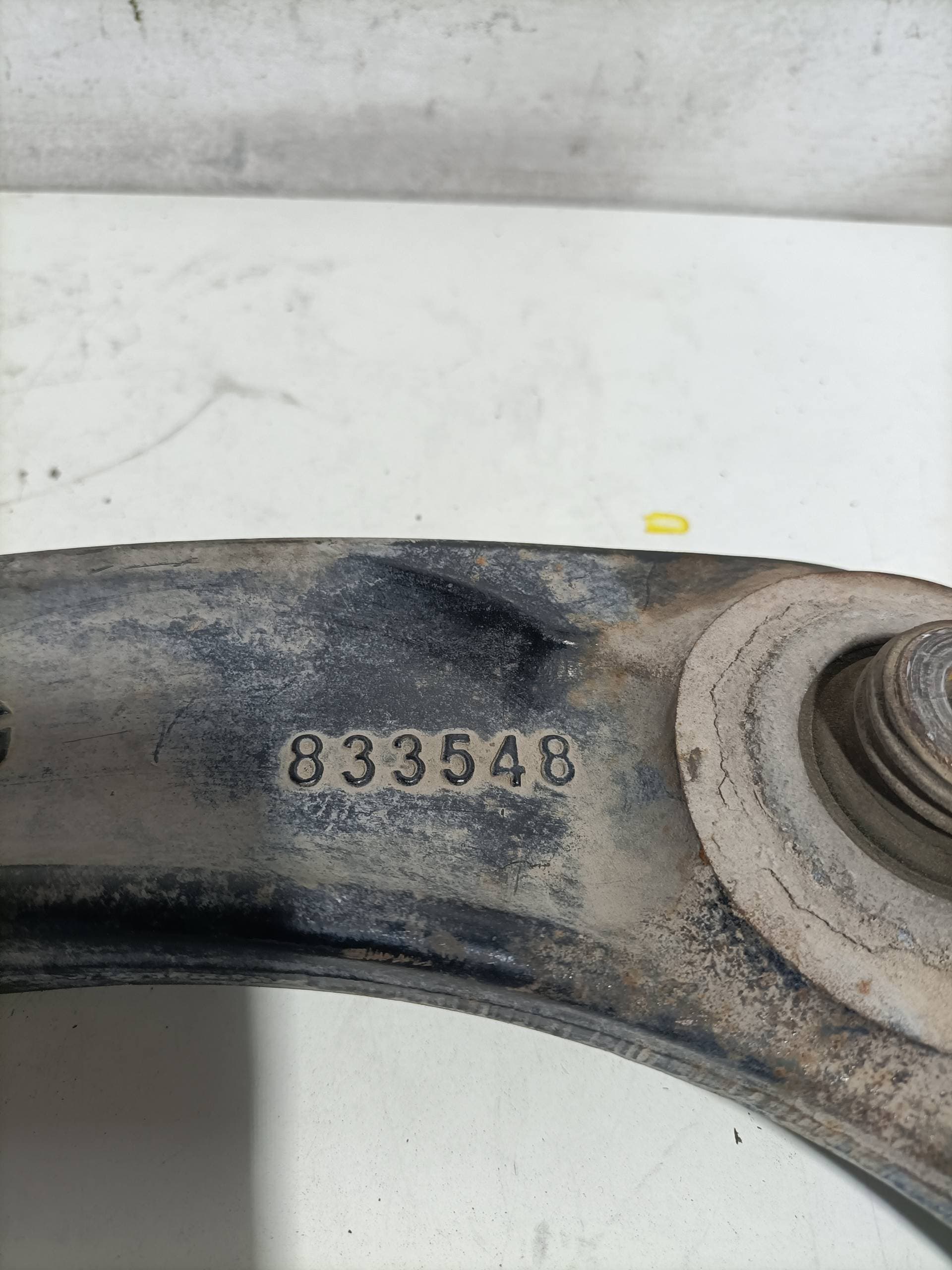 Brazo suspension inferior delantero izquierdo PEUGEOT 308 2