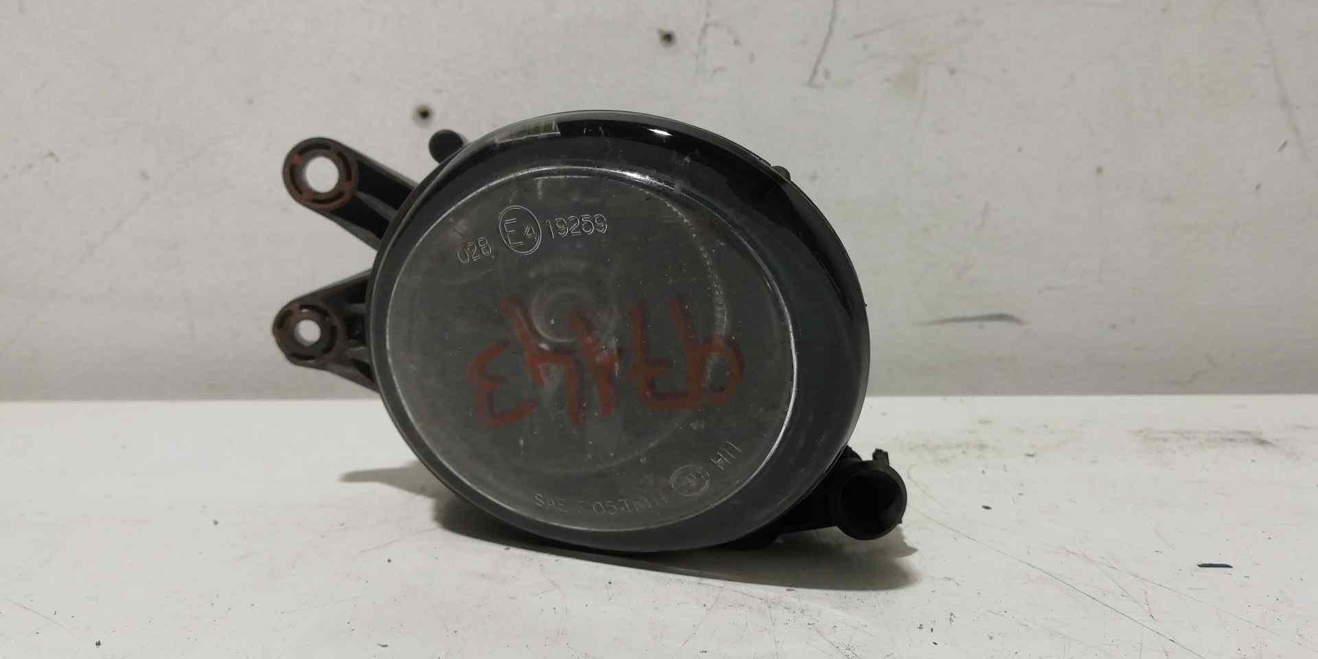 Faro antiniebla derecho AUDI A4 BERLINA (8E)