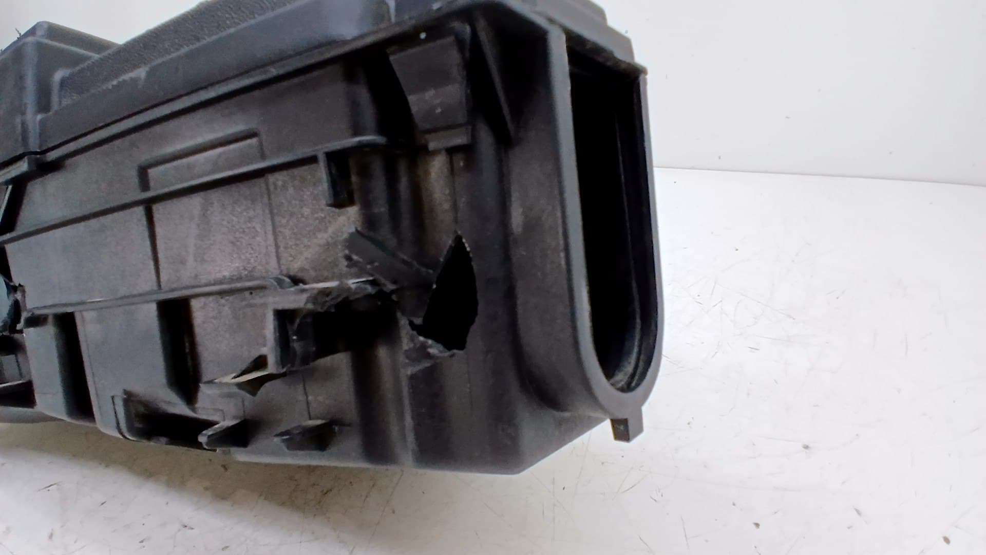Caja reles / fusibles RENAULT MEGANE IV BERLINA 5P 4