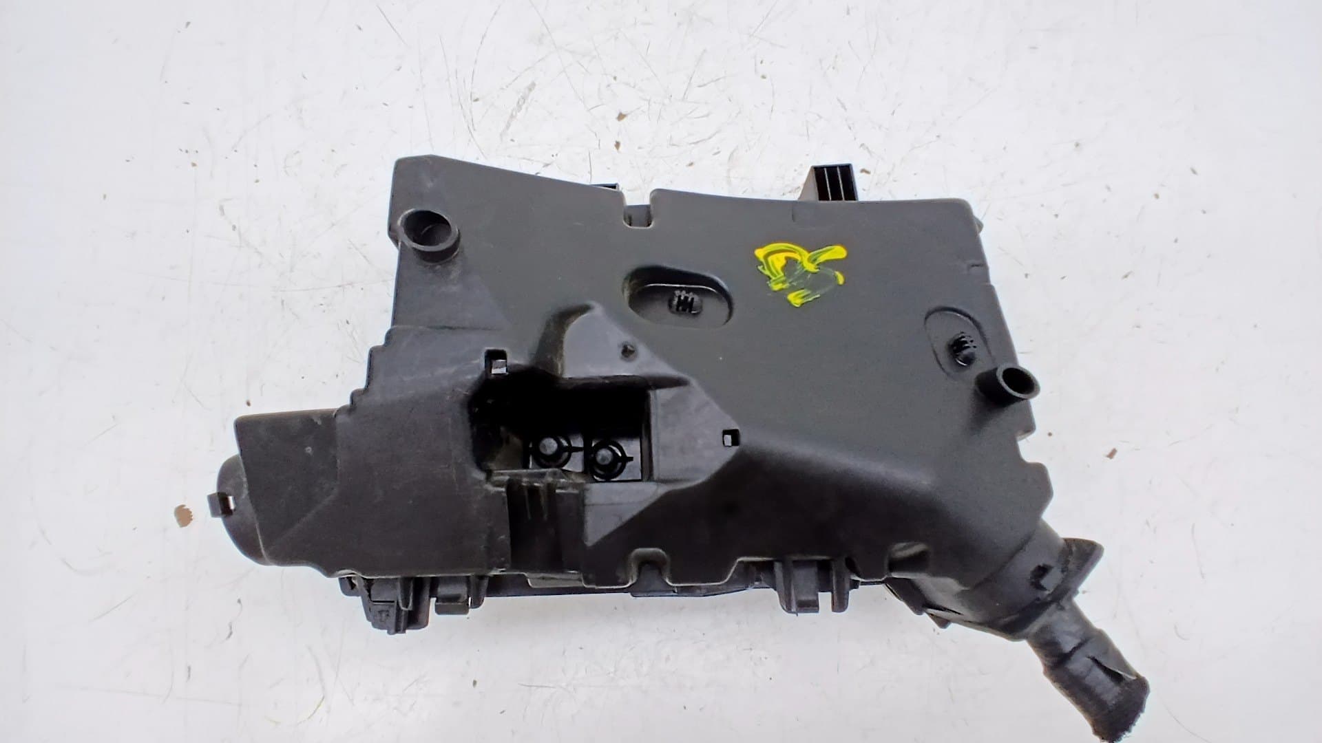 Caja reles / fusibles RENAULT MEGANE IV BERLINA 5P