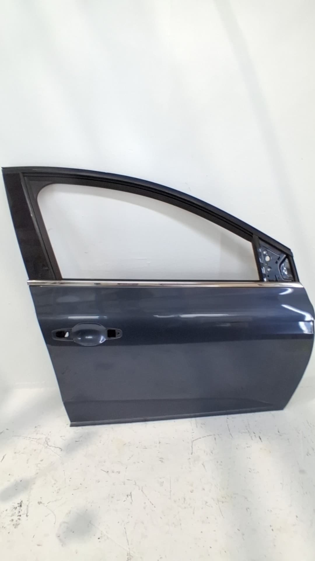 Puerta delantera derecha RENAULT MEGANE IV BERLINA 5P