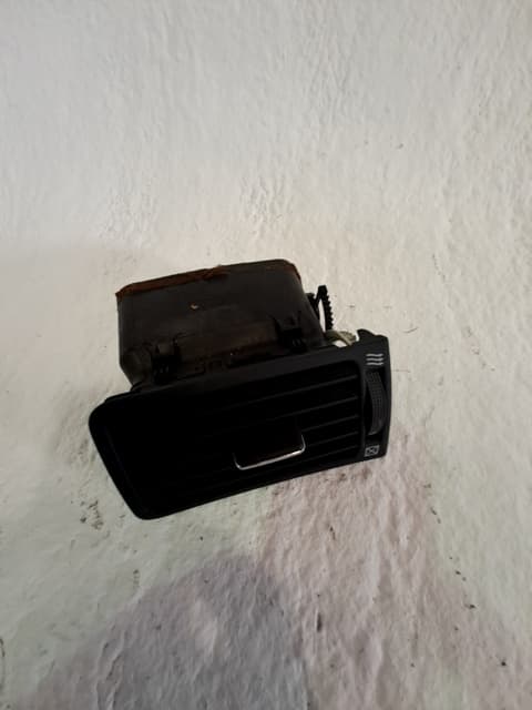 Recambio TOYOTA COROLLA (E12) ref. 5565002020B0 3