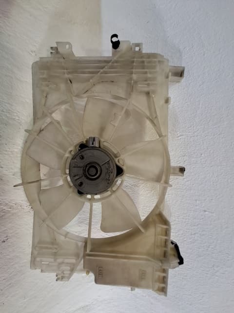 Electroventilador TOYOTA COROLLA (E12) 3