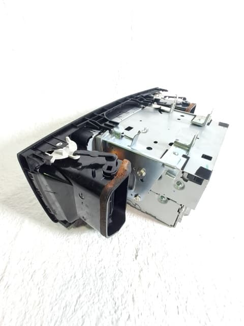 Sistema audio / radio cd TOYOTA COROLLA (E12) 3