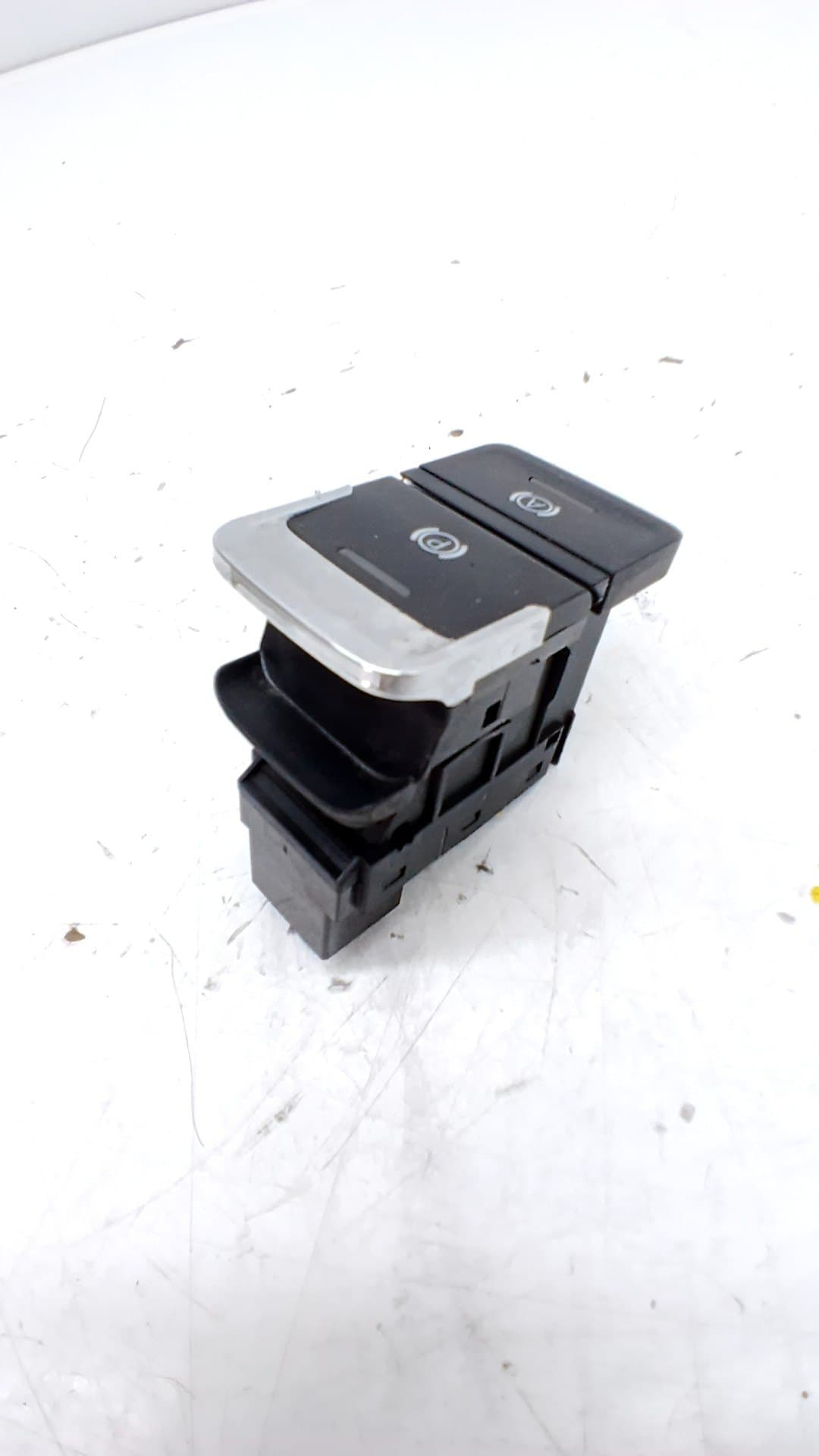 Freno de mano electrico SEAT LEON ST (5F8) 3
