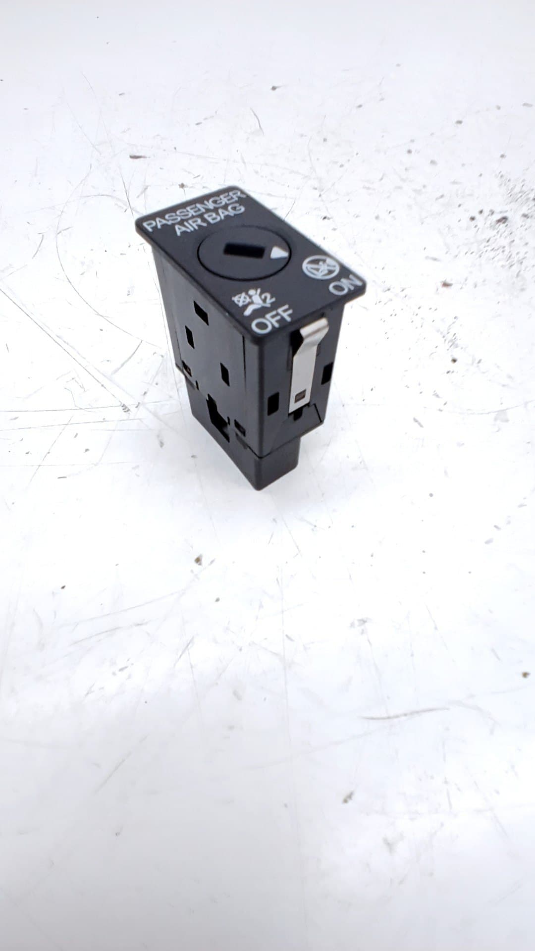 Recambio SEAT LEON ST (5F8) ref. 5Q0919237WGI 4