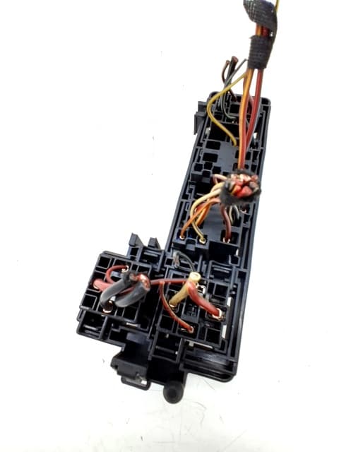 Caja reles / fusibles VOLKSWAGEN SCIROCCO (137) 2