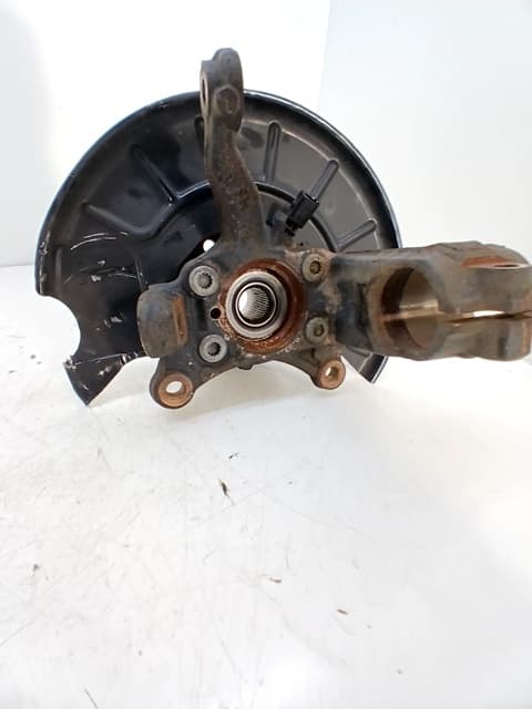Mangueta delantera izquierda VOLKSWAGEN SCIROCCO (137) 2