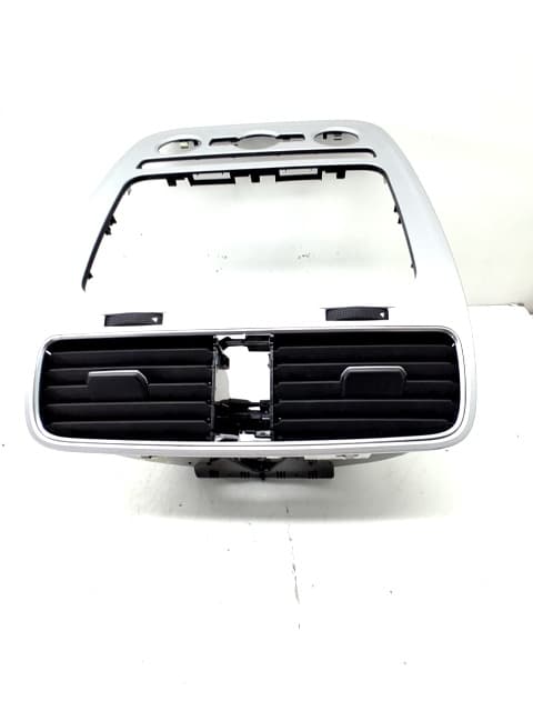 Recambio VOLKSWAGEN SCIROCCO (137) ref. 1K8819728E