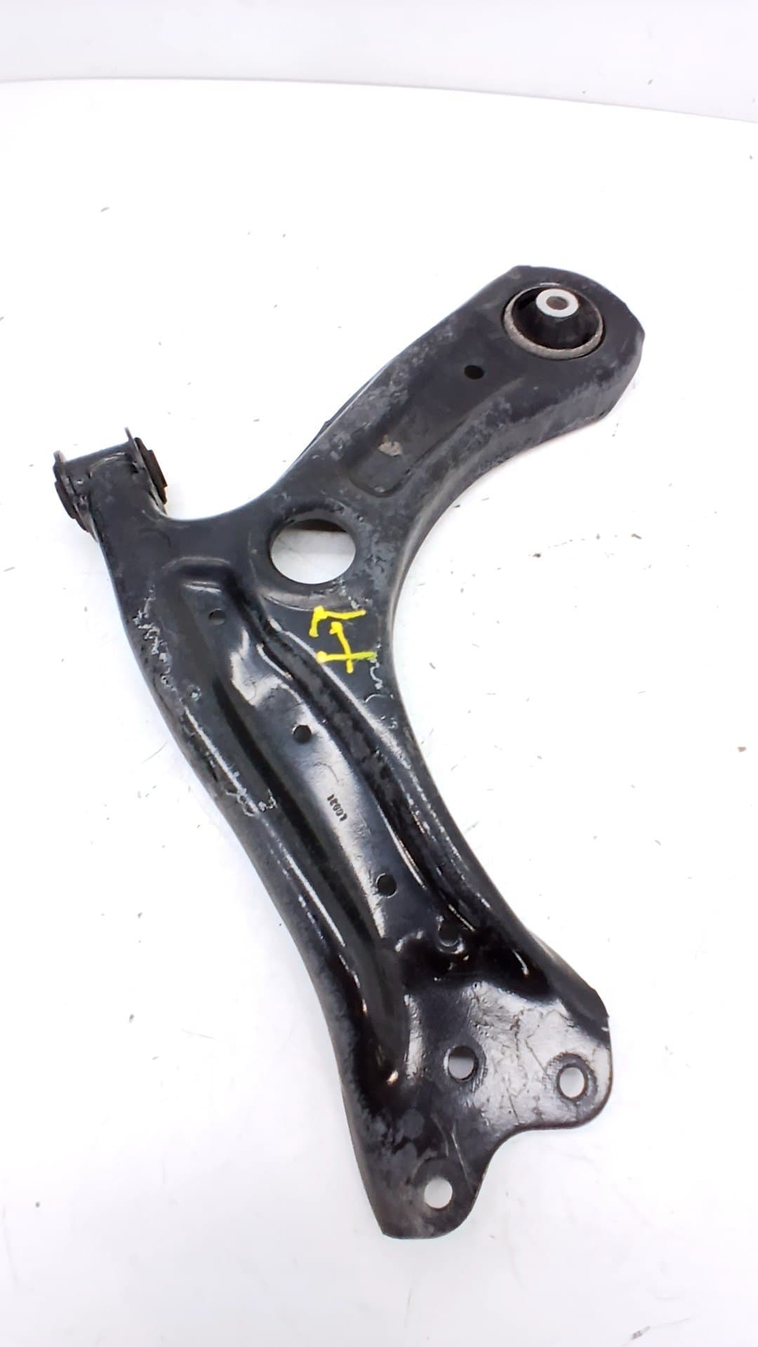 Brazo suspension inferior delantero izquierdo SKODA FABIA (6Y2/6Y3)