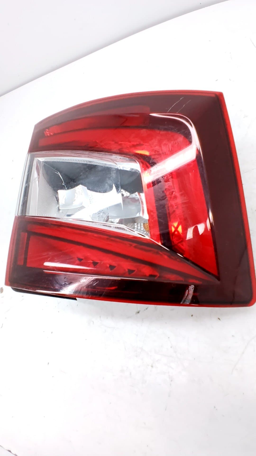 Piloto trasero izquierdo SKODA FABIA (6Y2/6Y3) 4