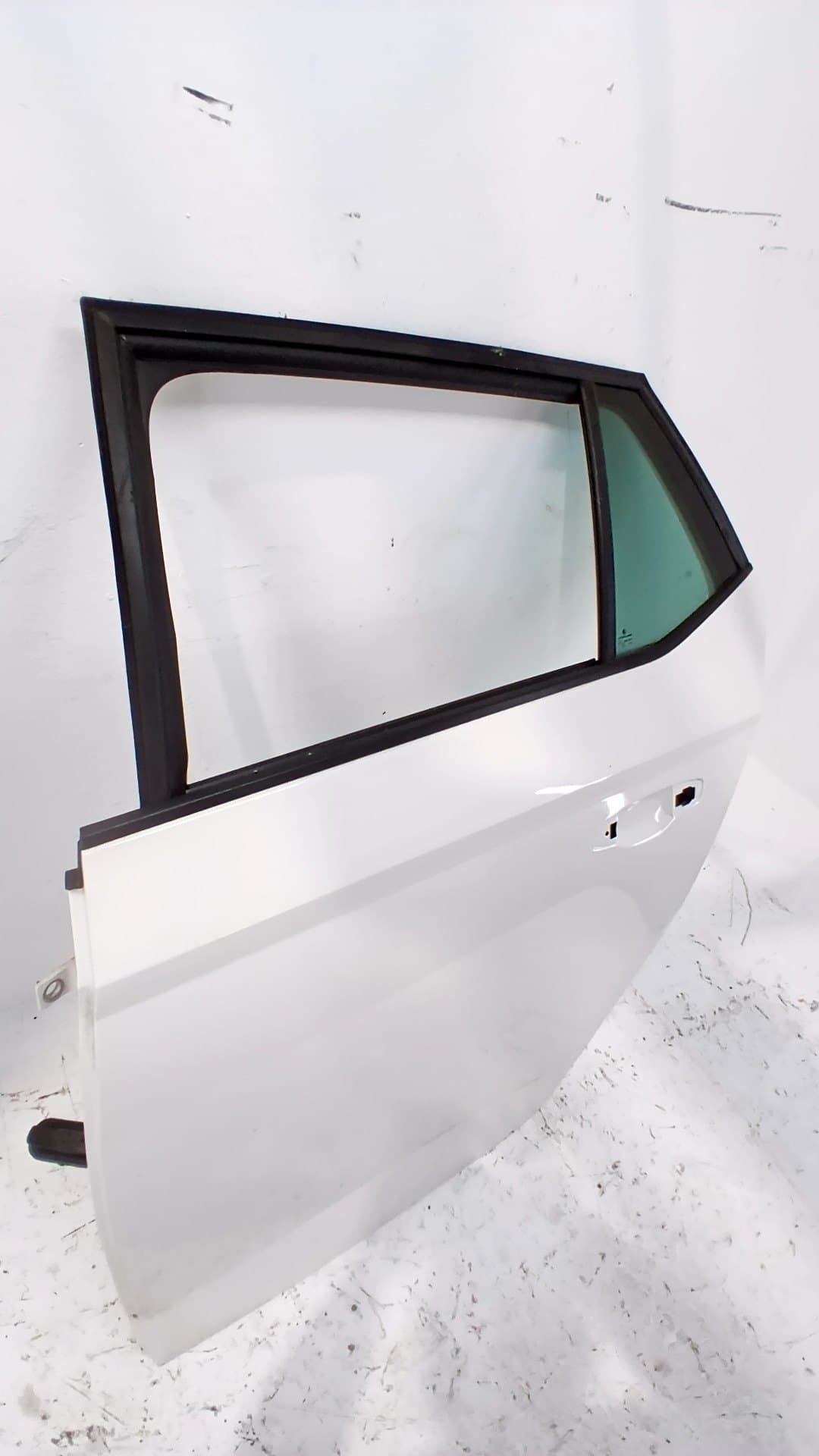 Puerta trasera izquierda SKODA FABIA (6Y2/6Y3) 3