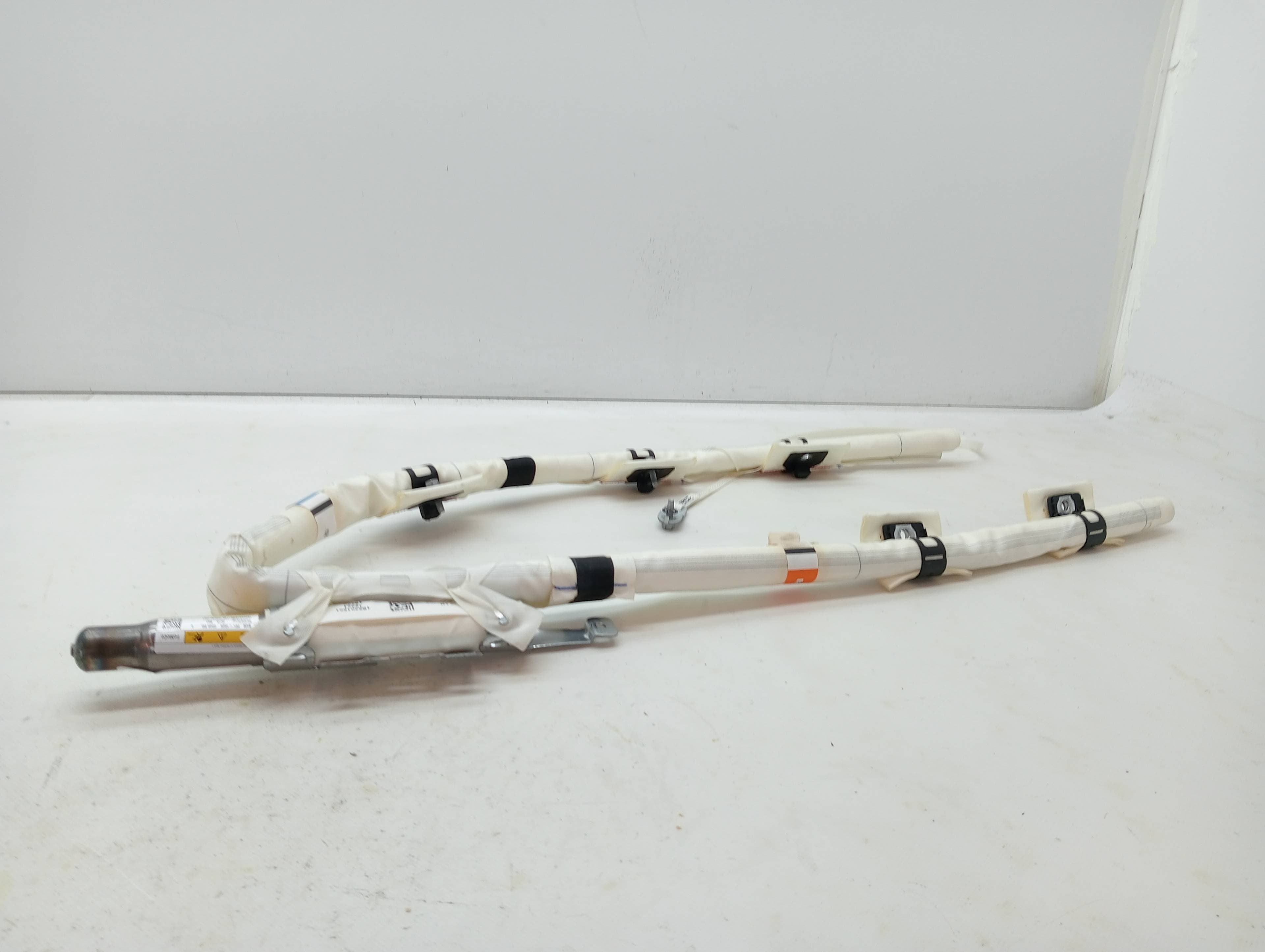 Airbag cortina delantero izquierdo FORD FOCUS LIM. 2