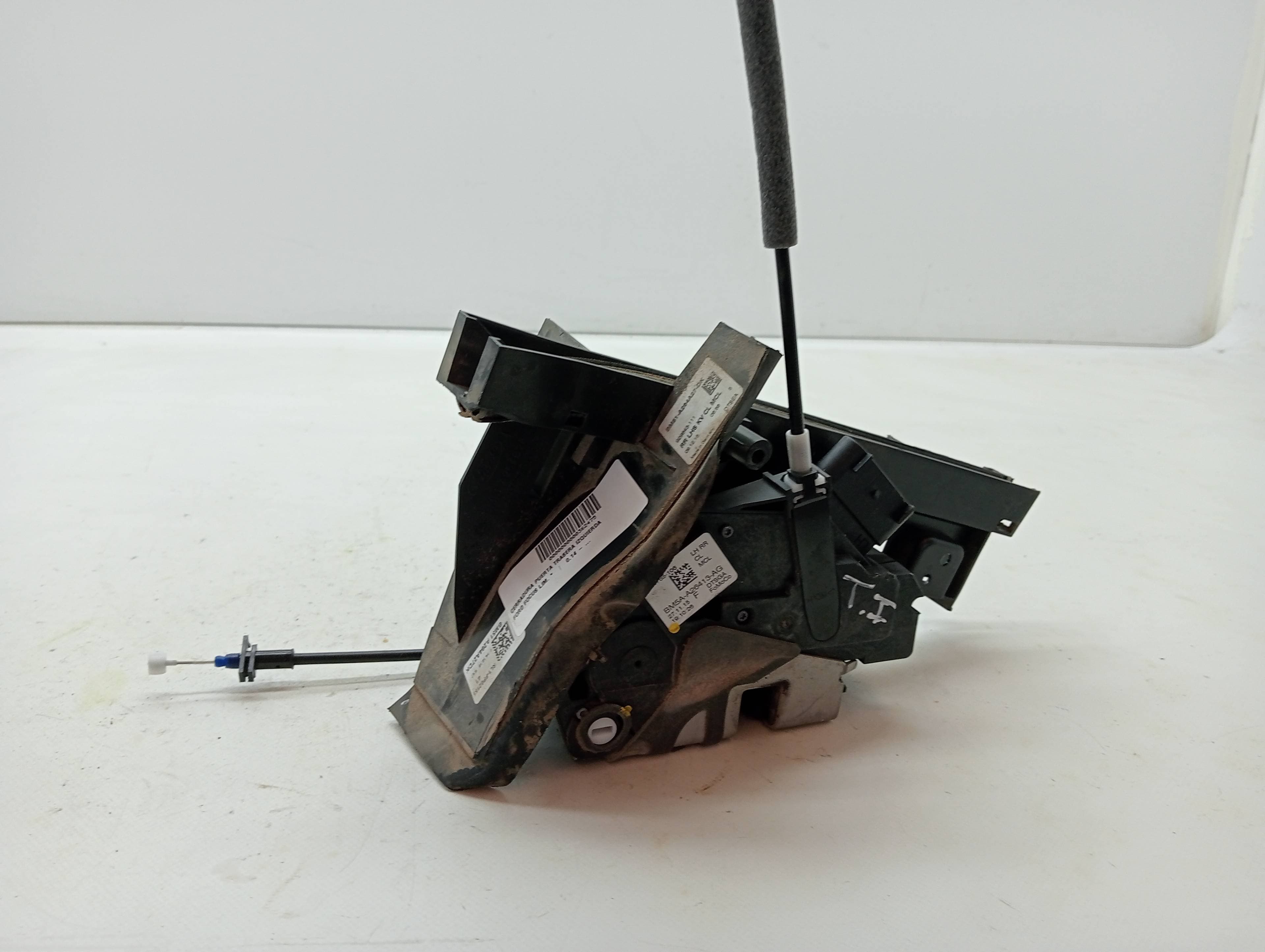 Cerradura puerta trasera izquierda FORD FOCUS LIM.