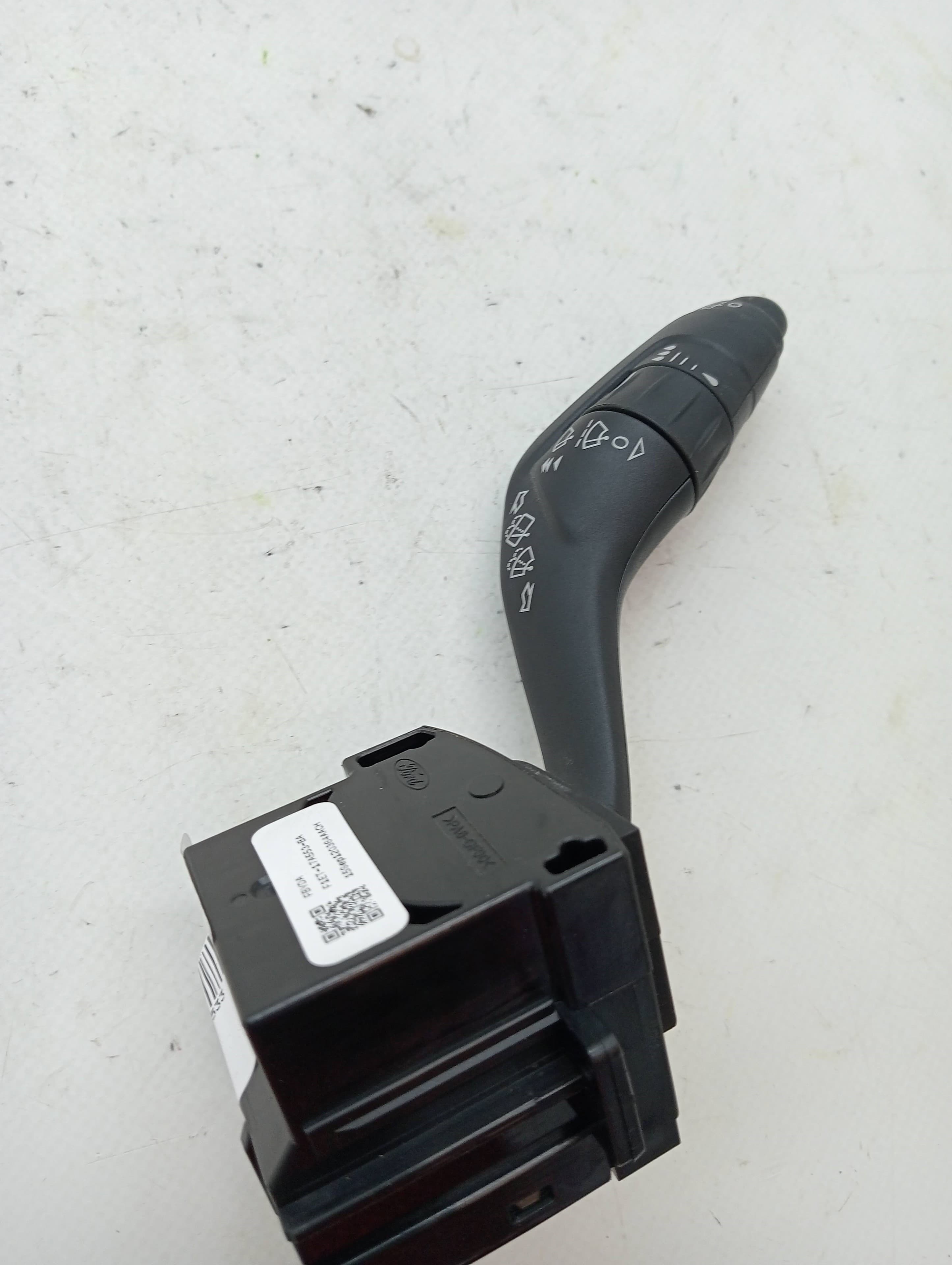 Mando limpia FORD FOCUS LIM. 2