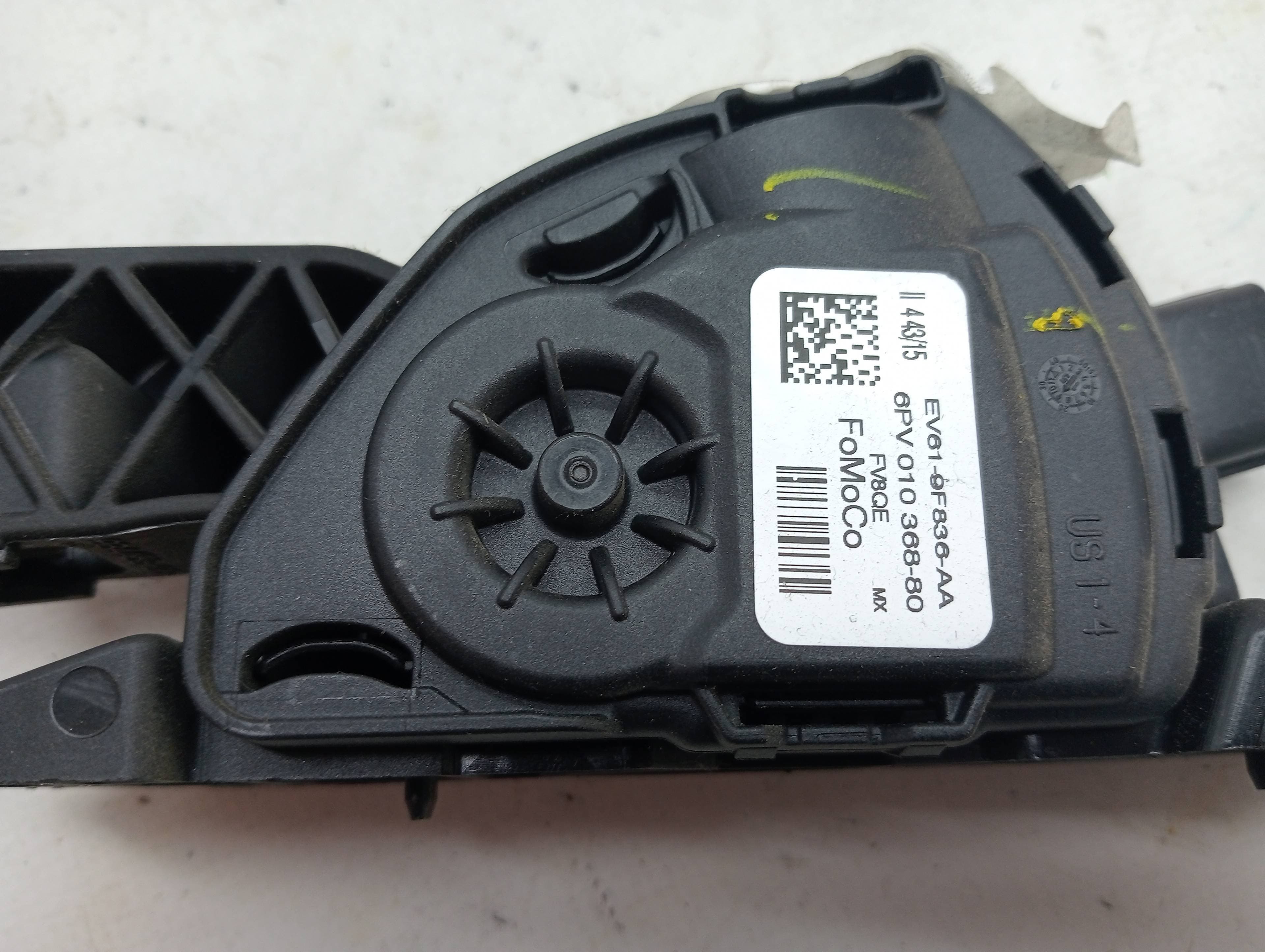 Pedal acelerador FORD FOCUS LIM. 2
