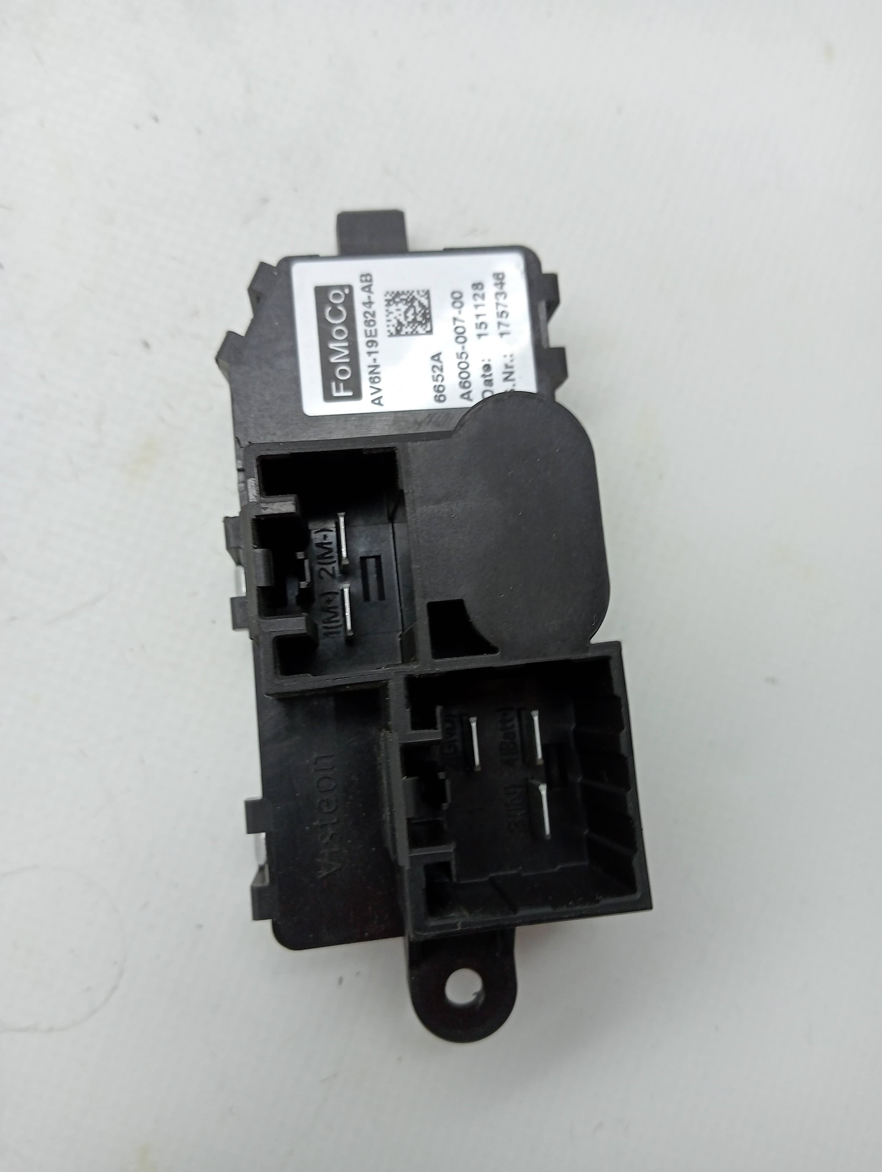 Resistencia calefaccion FORD FOCUS LIM. 3