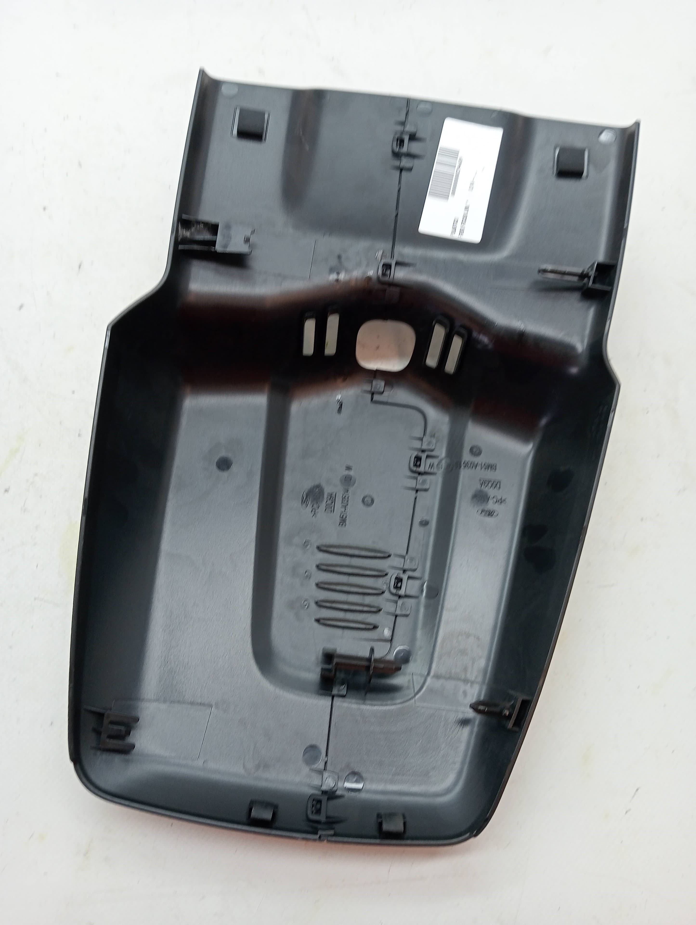 Plastico FORD FOCUS LIM. 2