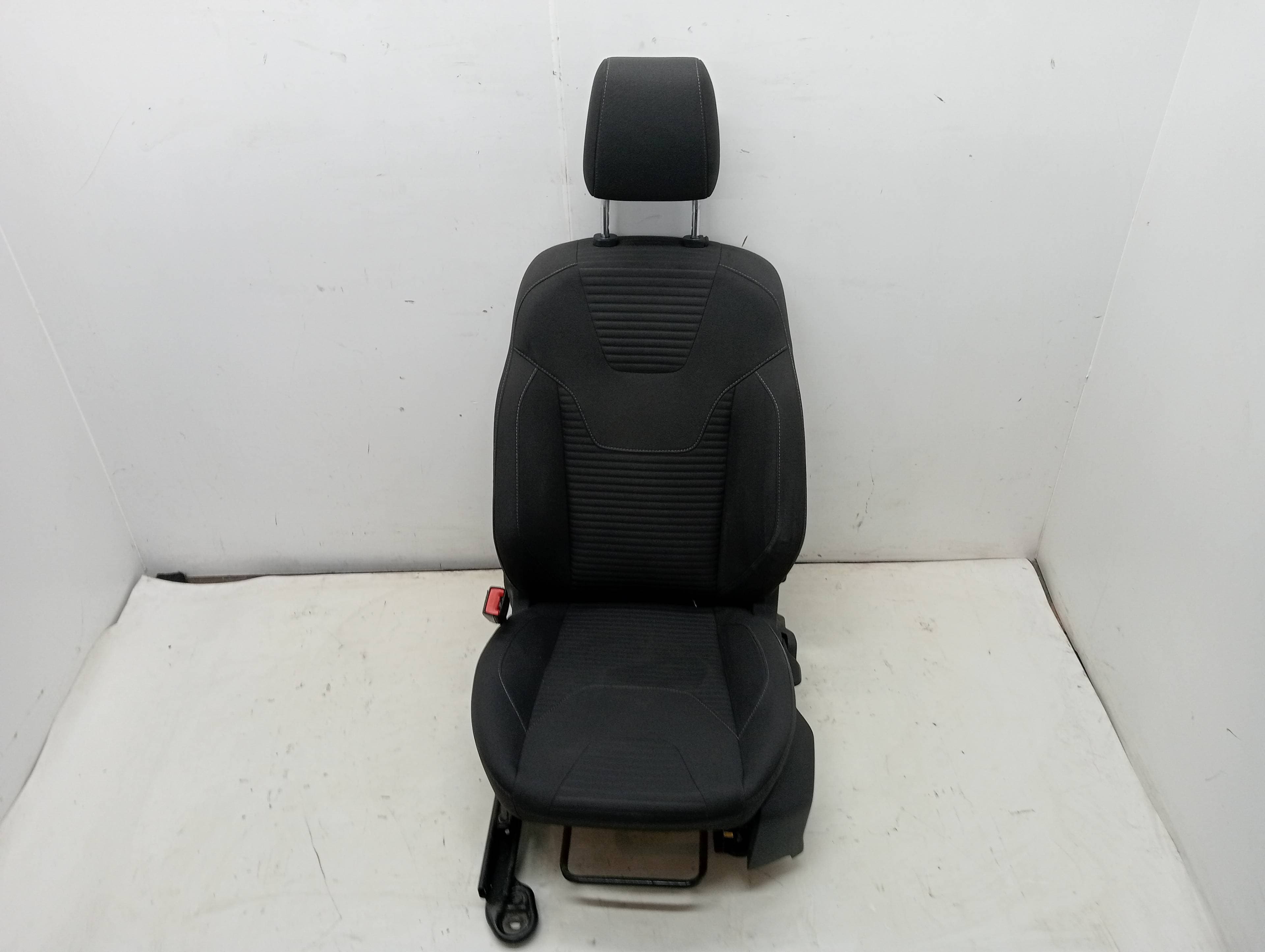 Asiento delantero izquierdo FORD FOCUS LIM.