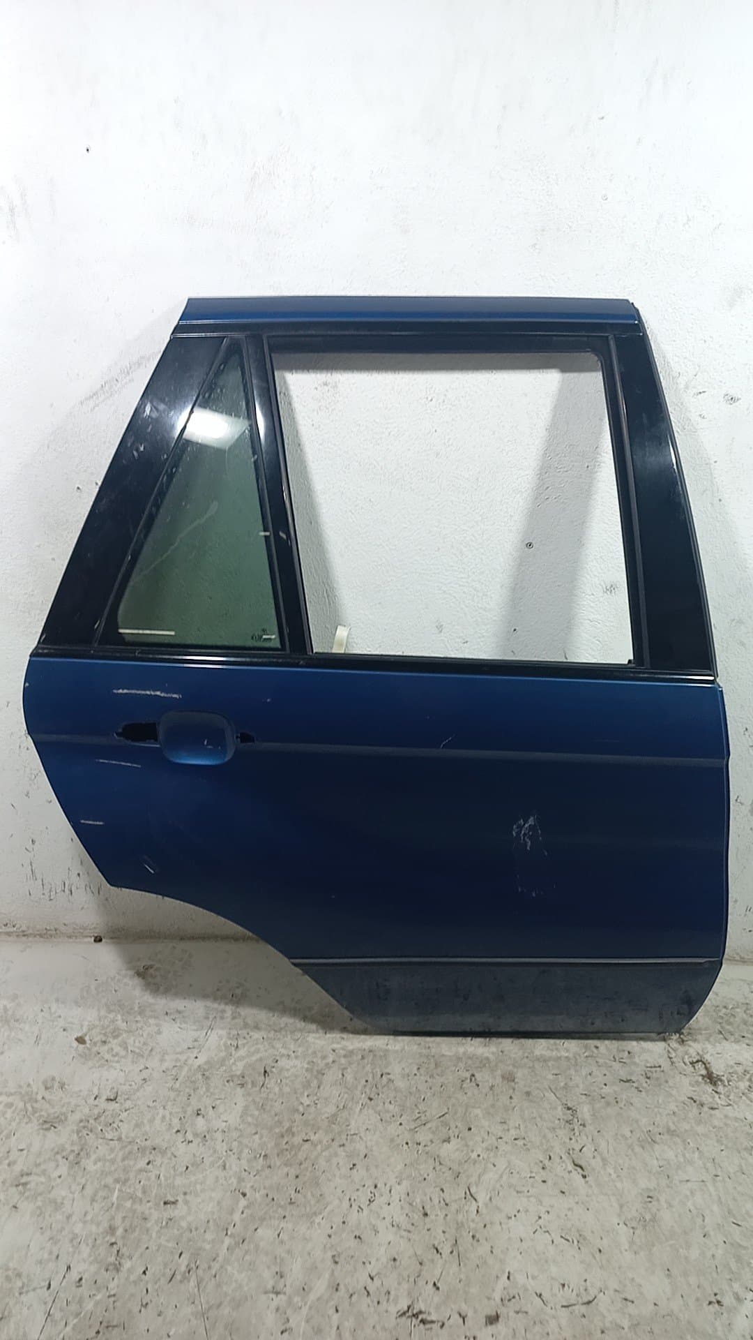 Puerta trasera derecha BMW X5 (E53)