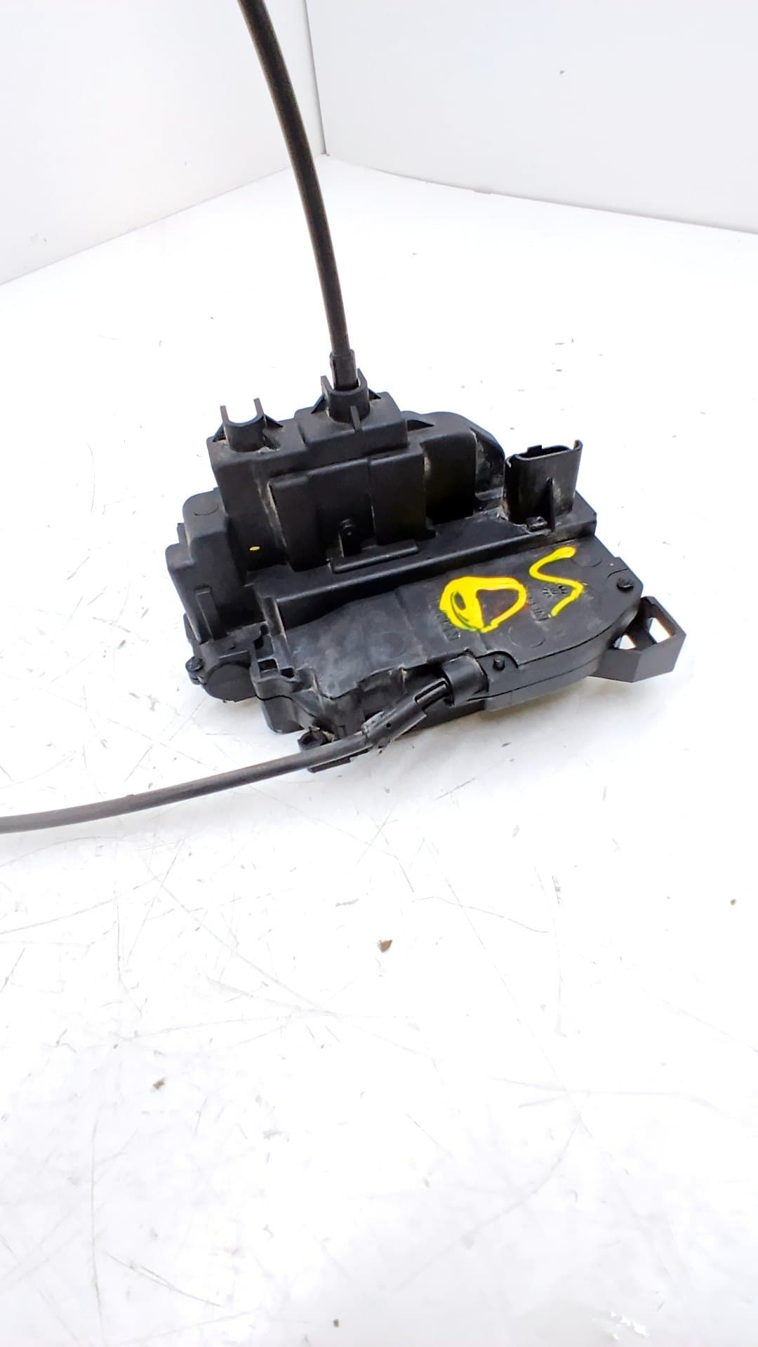 Cerradura puerta delantera derecha RENAULT CLIO III