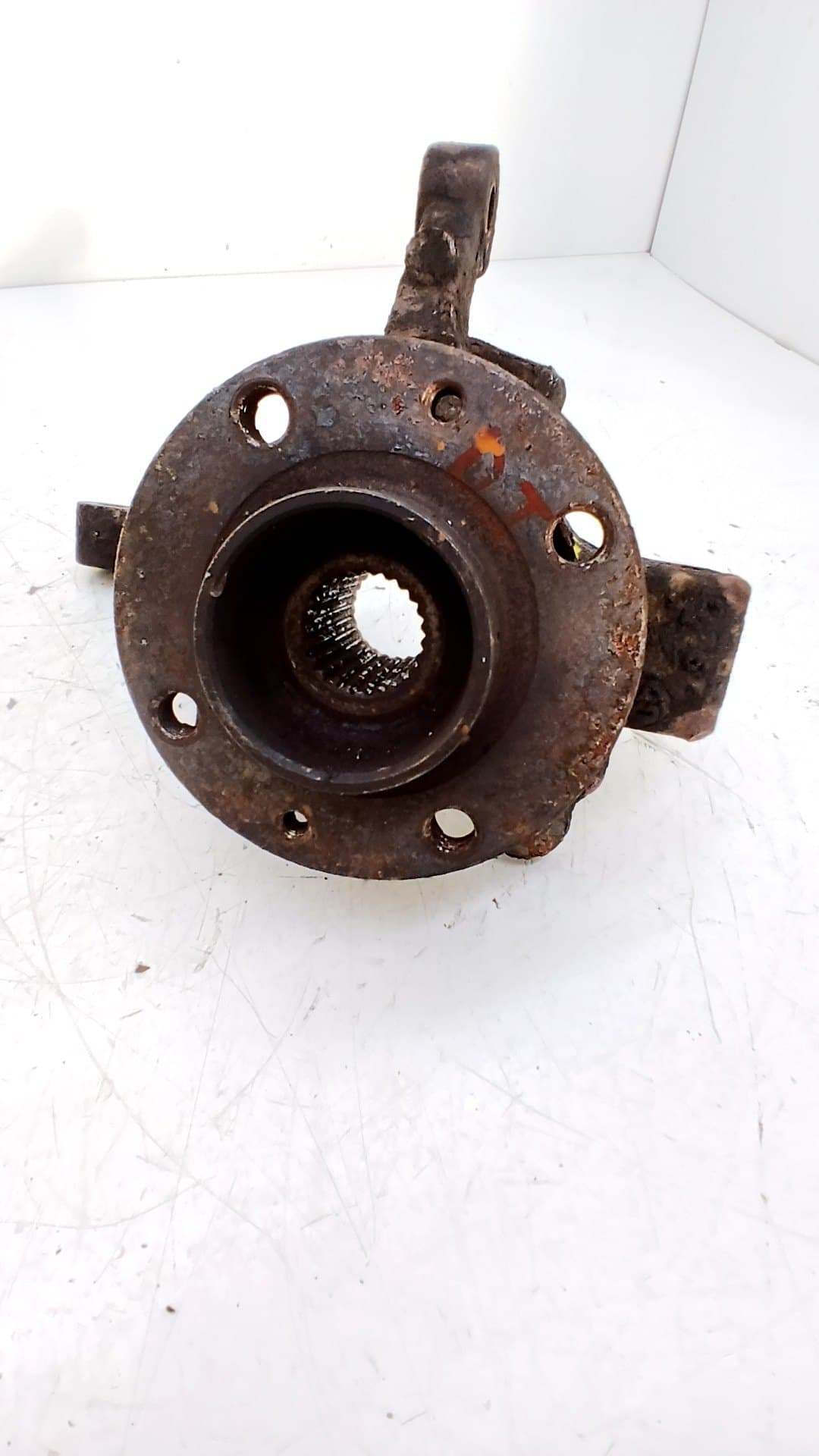 Mangueta delantera izquierda RENAULT CLIO III 2